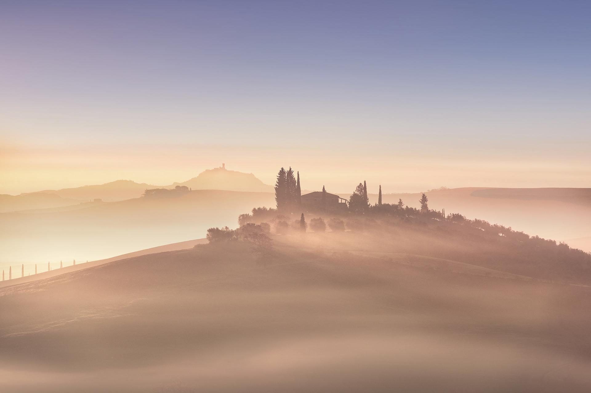 London Photography Awards Winner - Light and Fog in Tuscany