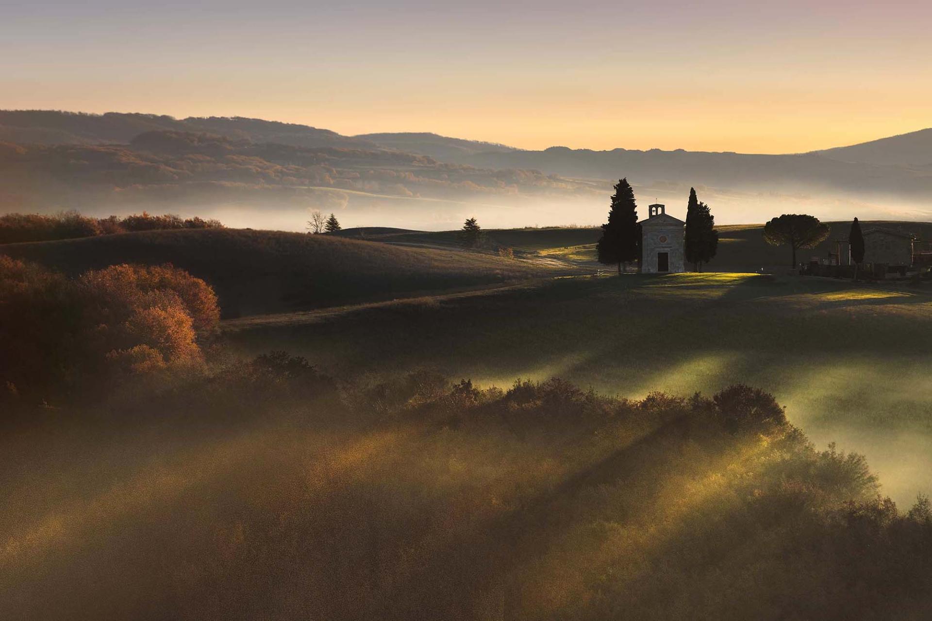 London Photography Awards Winner - Light and Fog in Tuscany