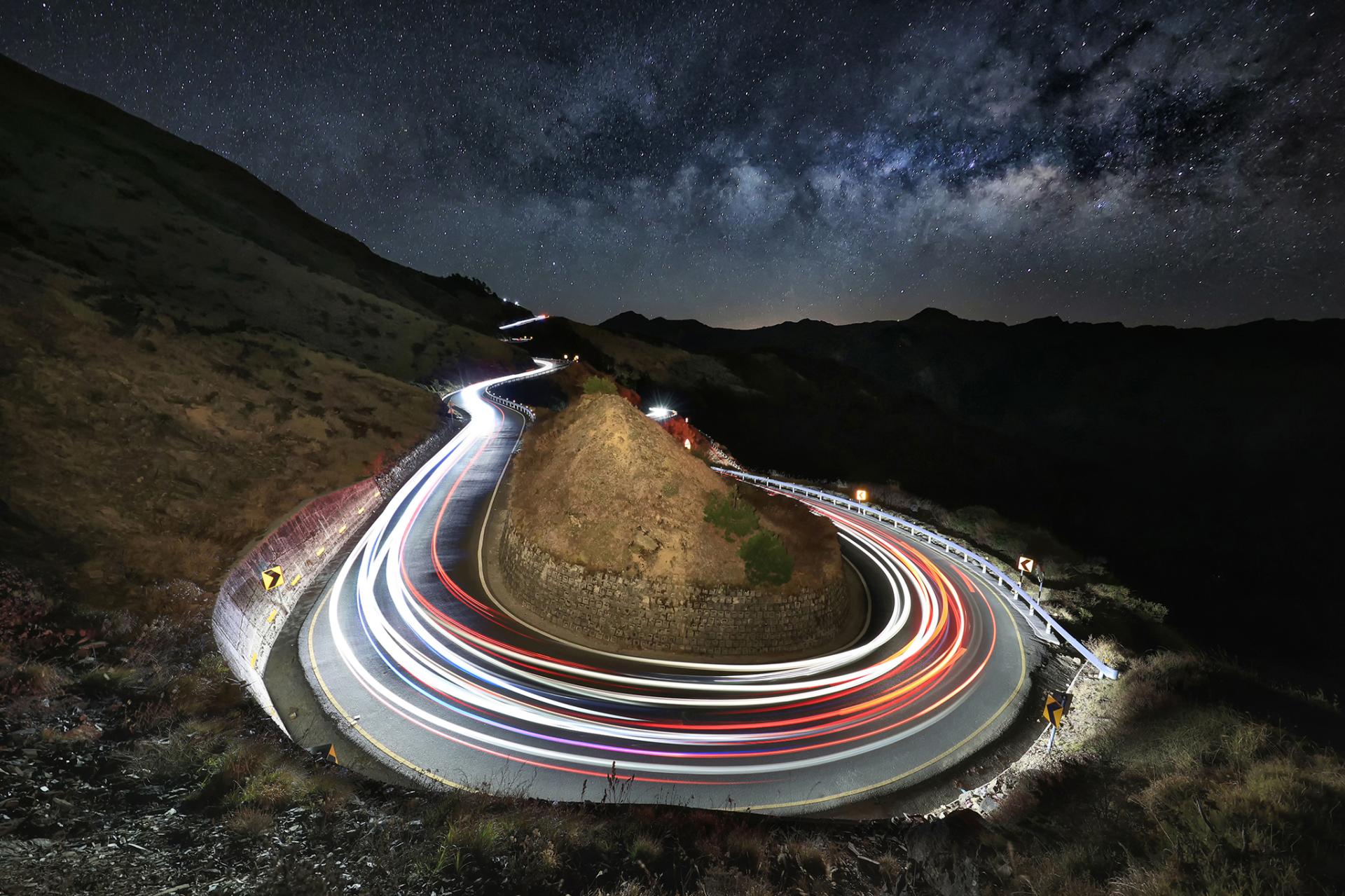 London Photography Awards Winner - Trail of night