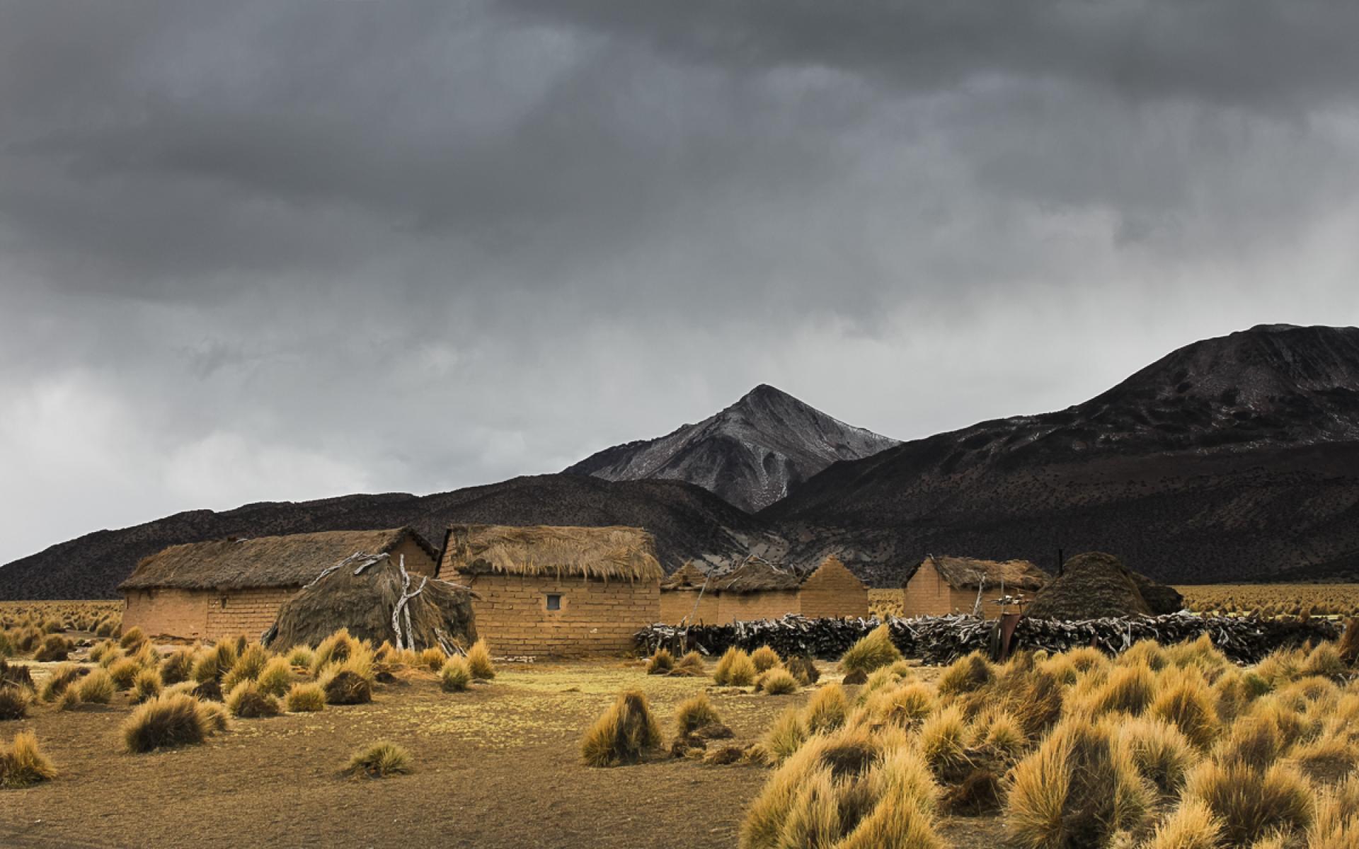 London Photography Awards Winner - A storm in andean life