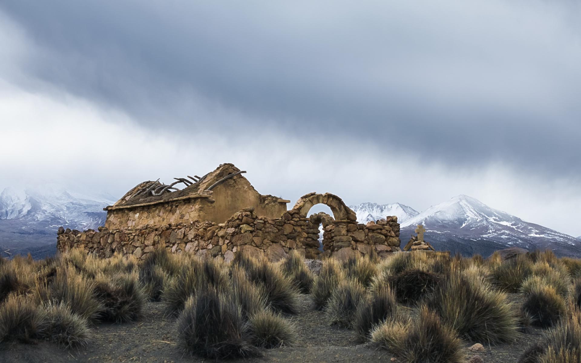 London Photography Awards Winner - A storm in andean life