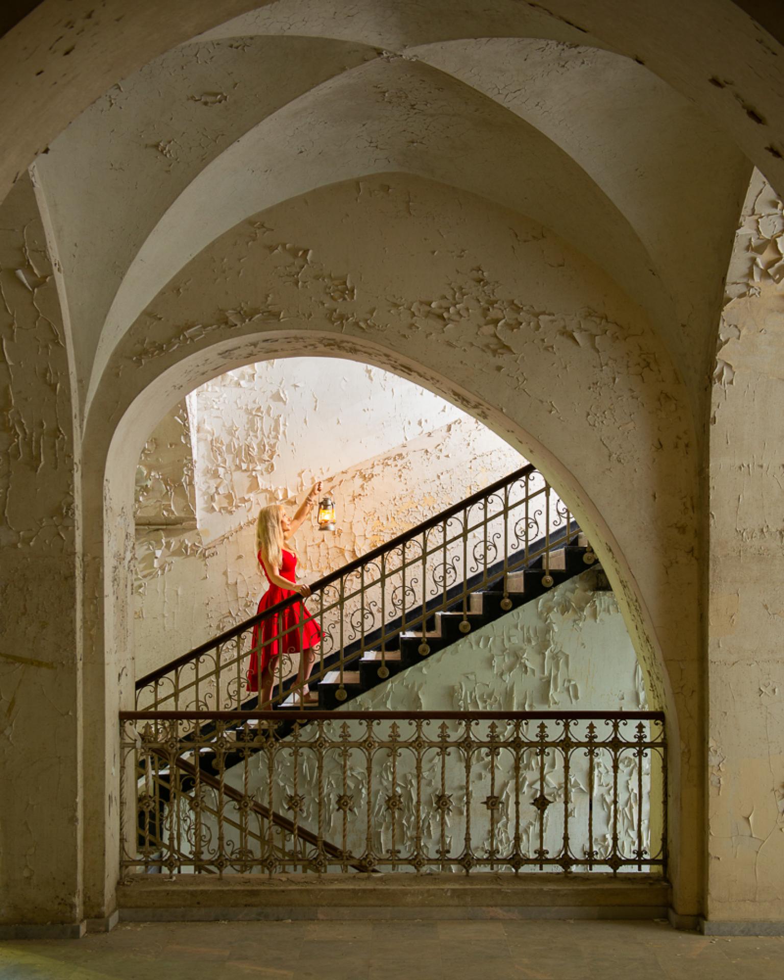 London Photography Awards Winner - Lady in Red