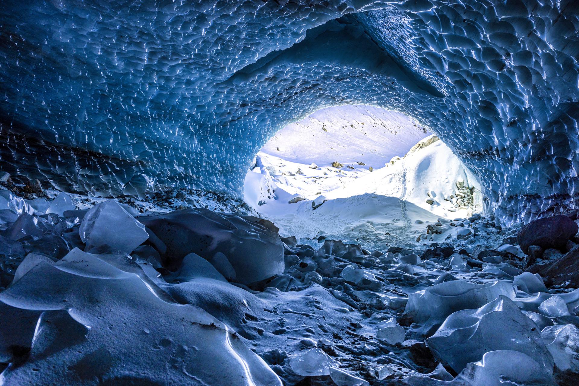 London Photography Awards Winner - the Ice cave