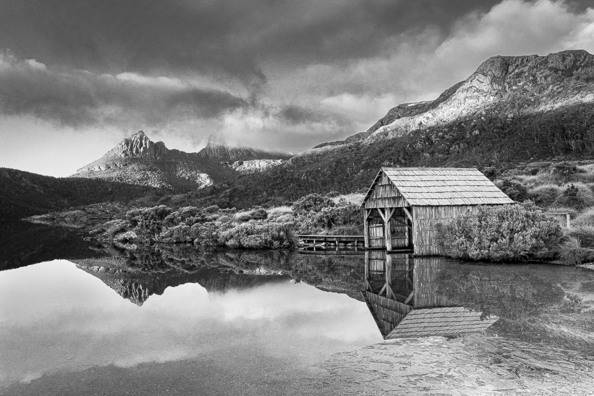 London Photography Awards Winner - A Calm Morning at the Lake 