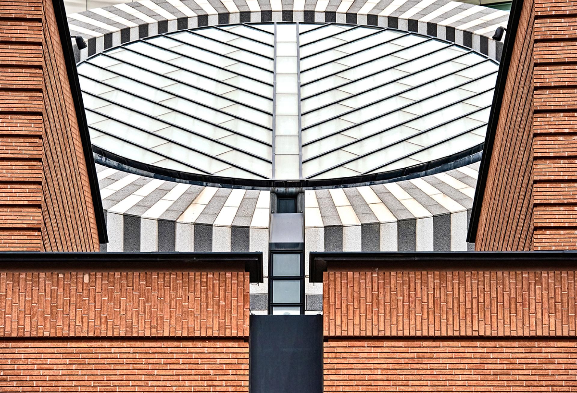 London Photography Awards Winner - SFMOMA, Oculus from the Outside