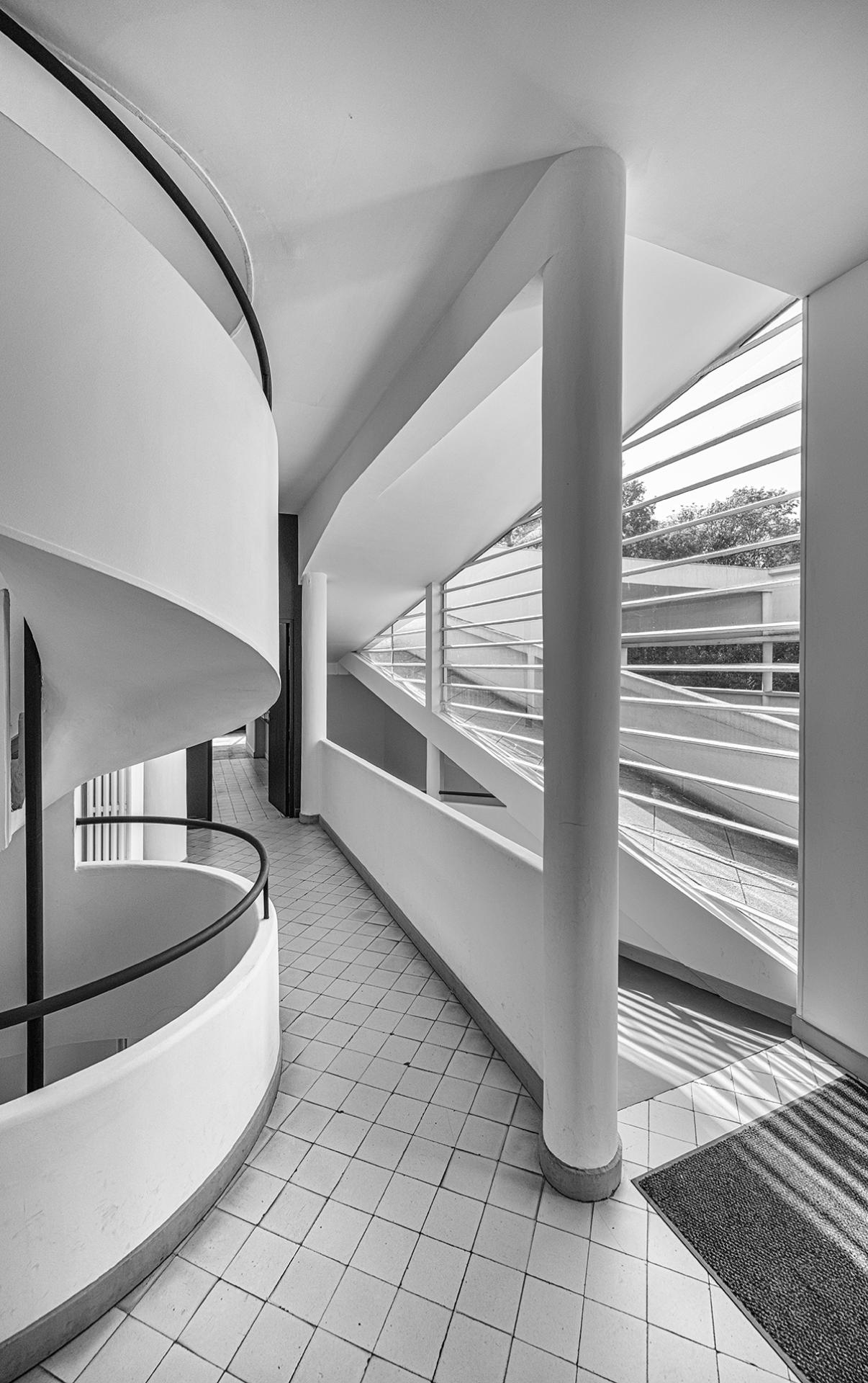 London Photography Awards Winner - Villa Savoye: Changing Levels