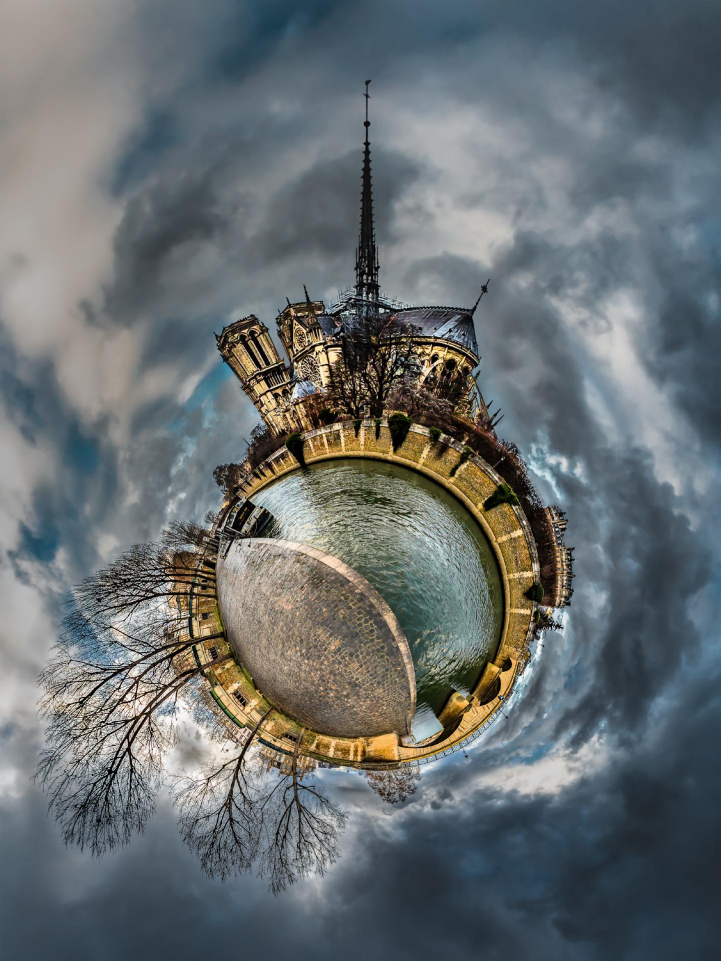 London Photography Awards Winner - Tiny Planet-sur-Seine