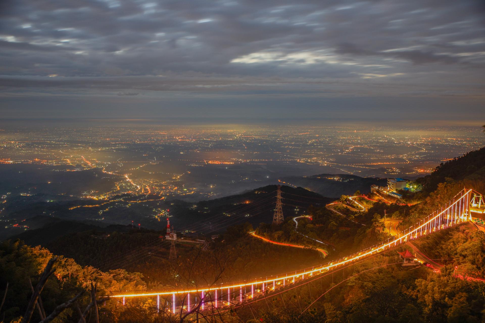 London Photography Awards Winner - bridge to heaven