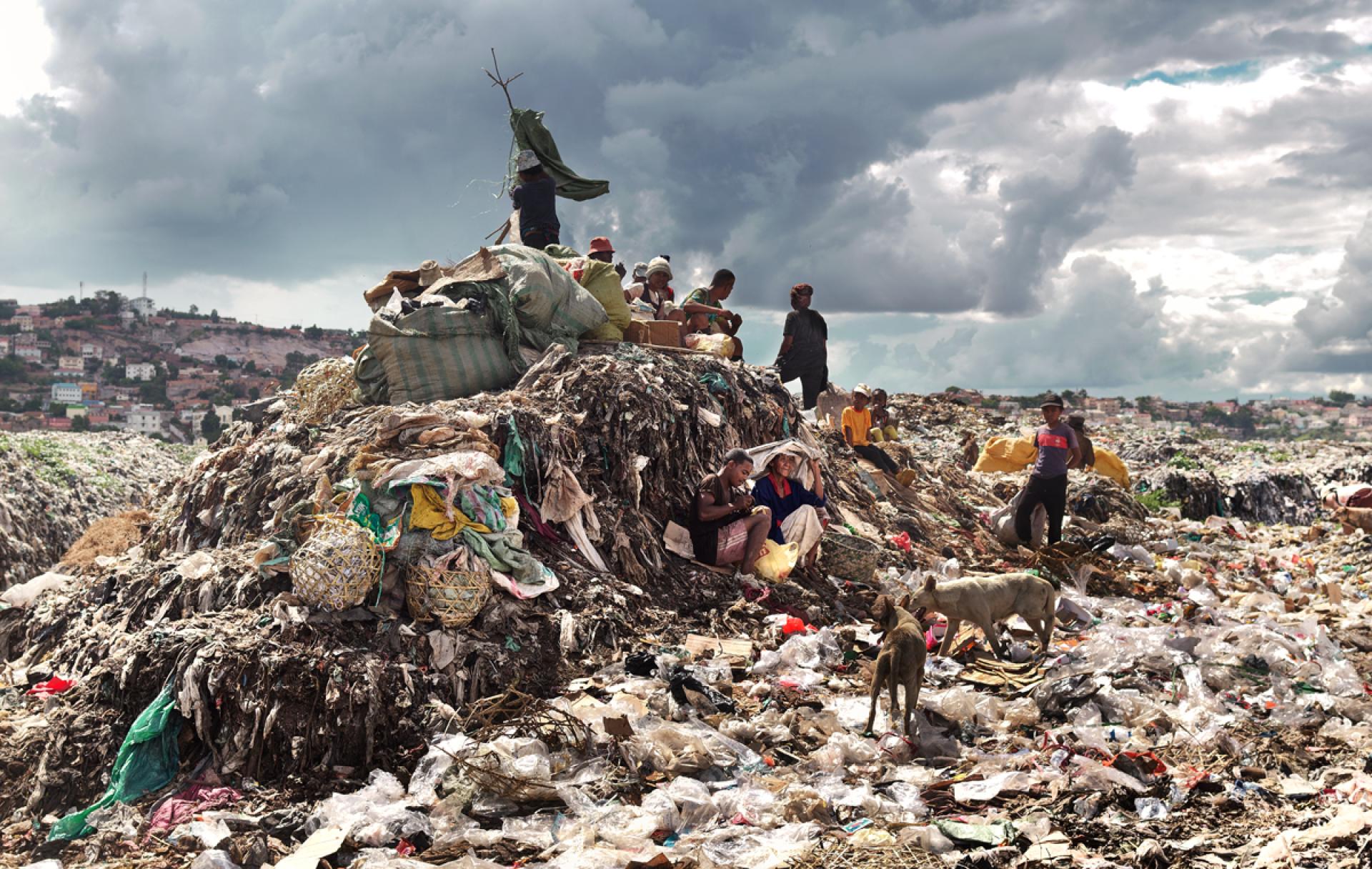 London Photography Awards Winner - Our Poor Life in the Dump