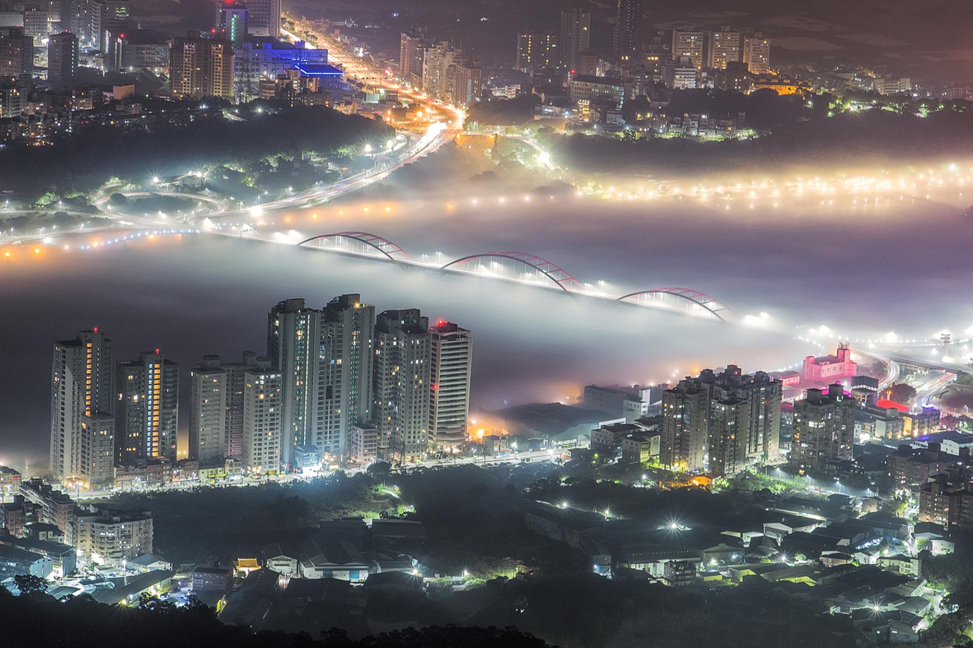 London Photography Awards Winner - The City of Glazed Colors