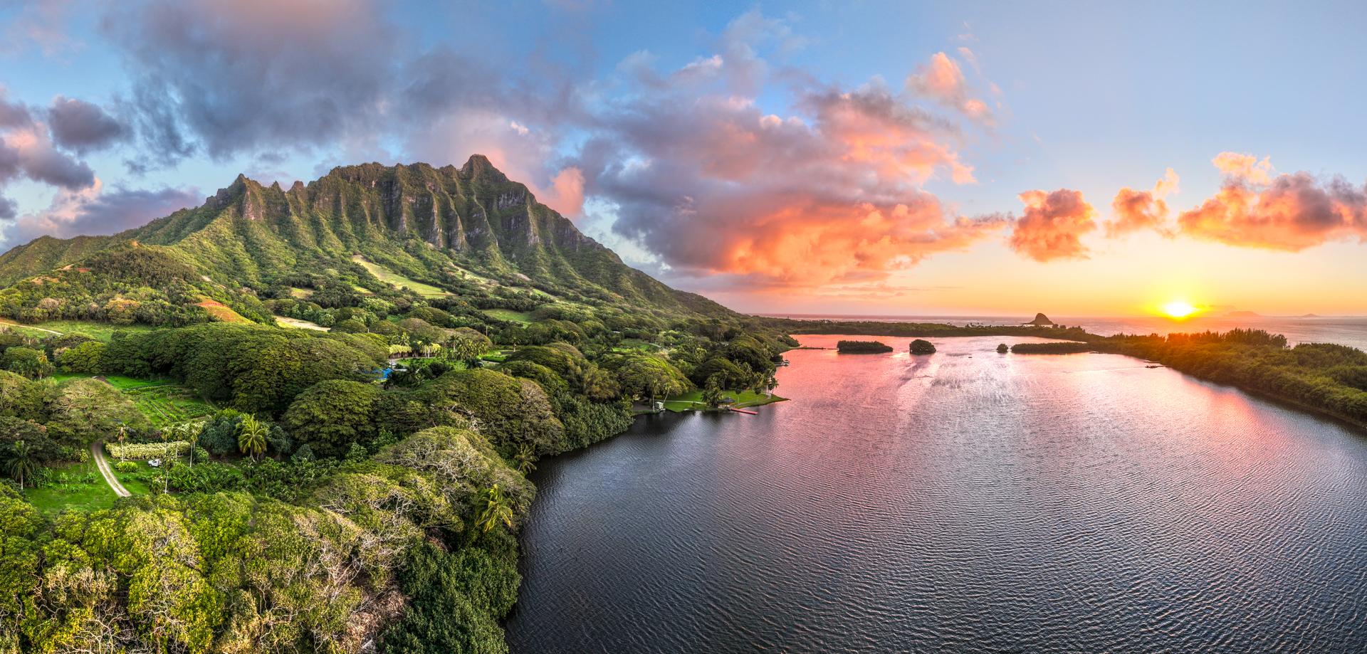 London Photography Awards Winner - Ko'olau's Morning Majesty: A New Day Begins