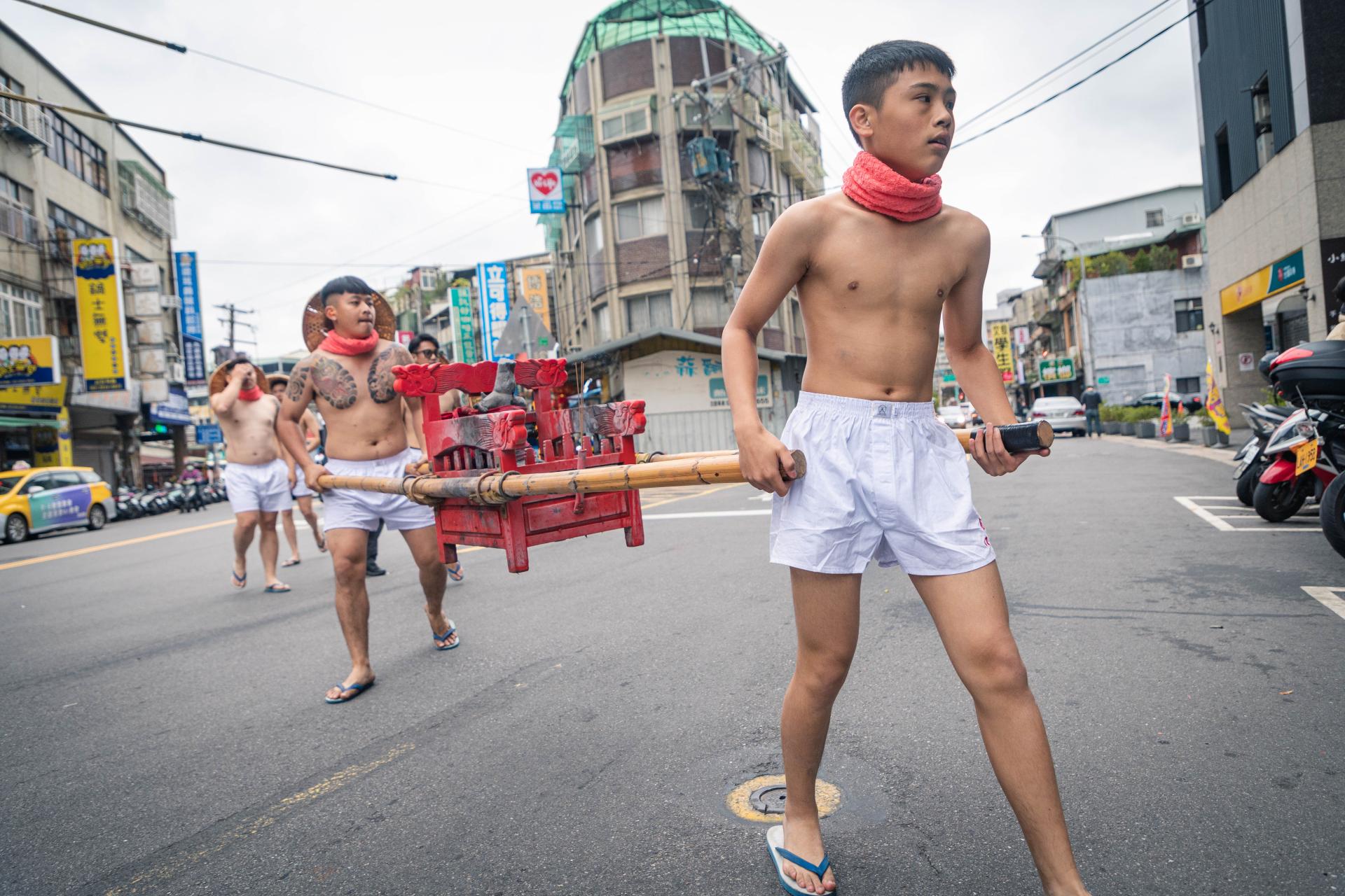 London Photography Awards Winner - LAND AND MAN