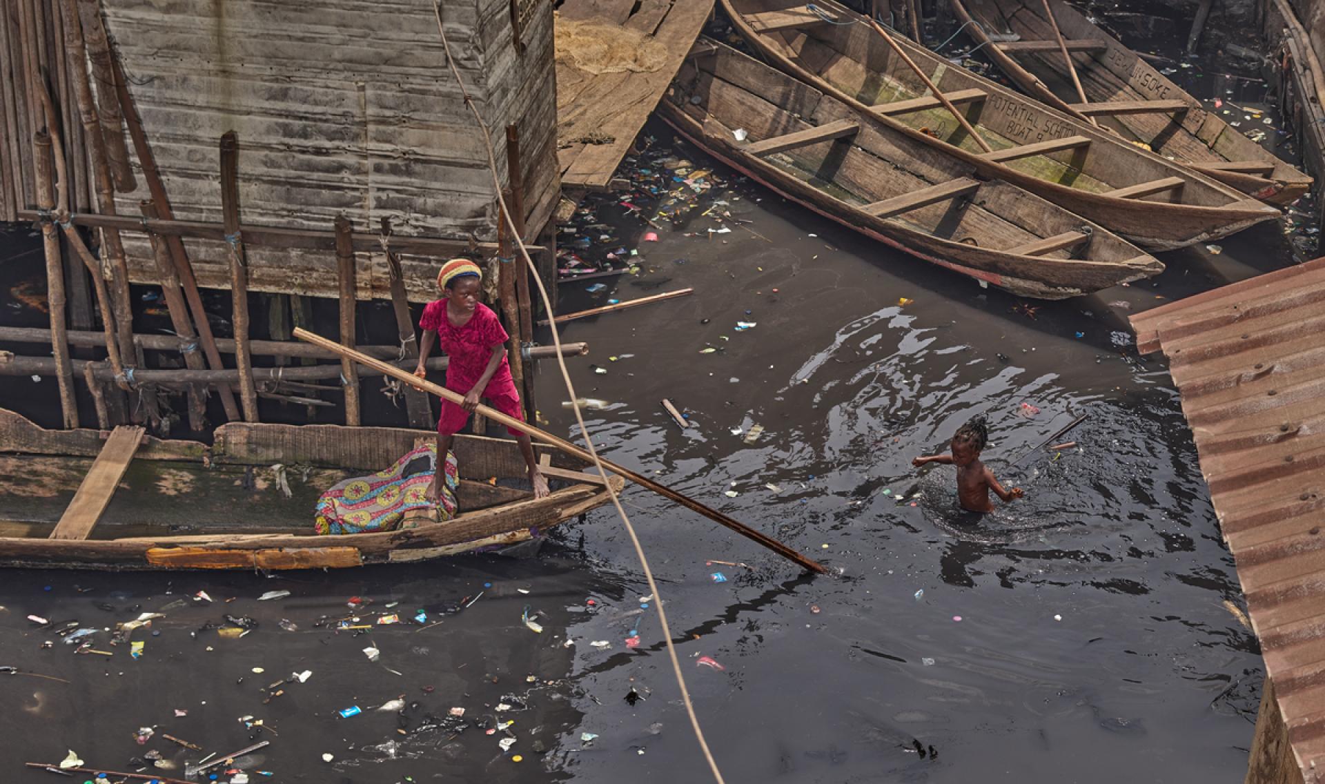 London Photography Awards Winner - Swimming in the cloaca