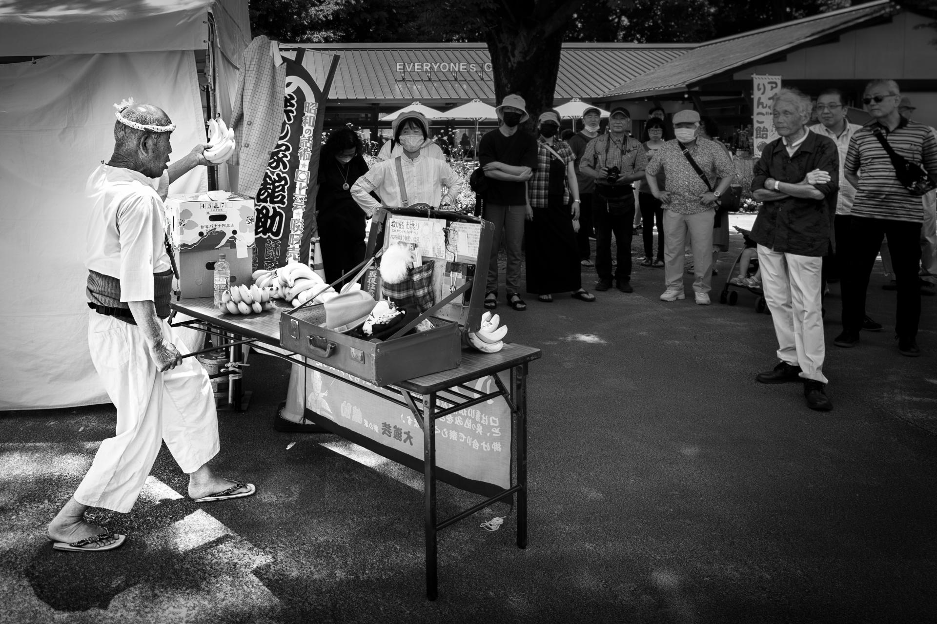 London Photography Awards Winner - Banana fire sale performance