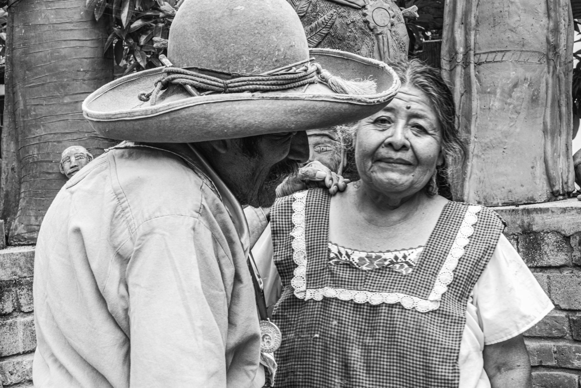 London Photography Awards Winner - Sculpting with the hands of the soul 