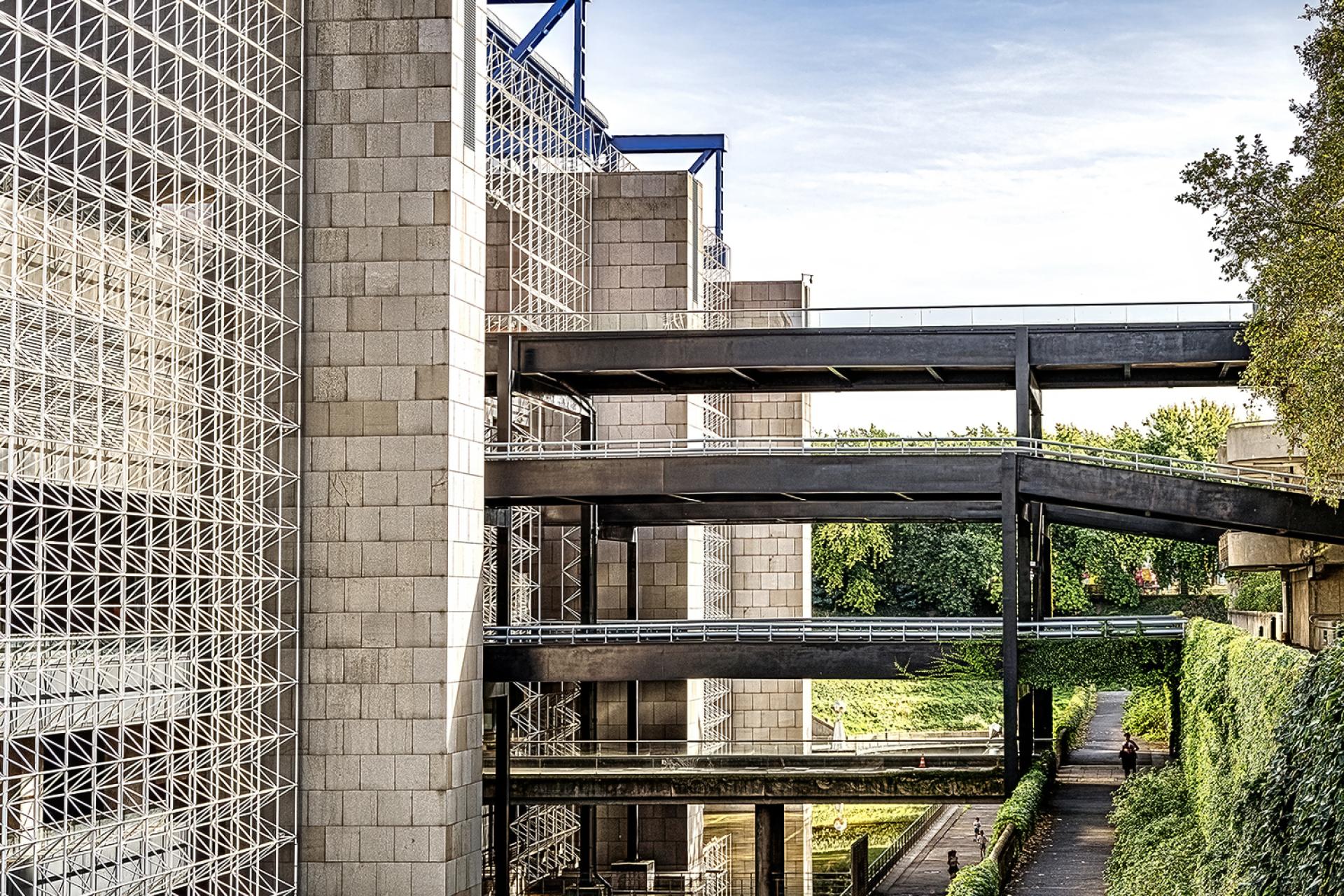 London Photography Awards Winner - Back of the Museum