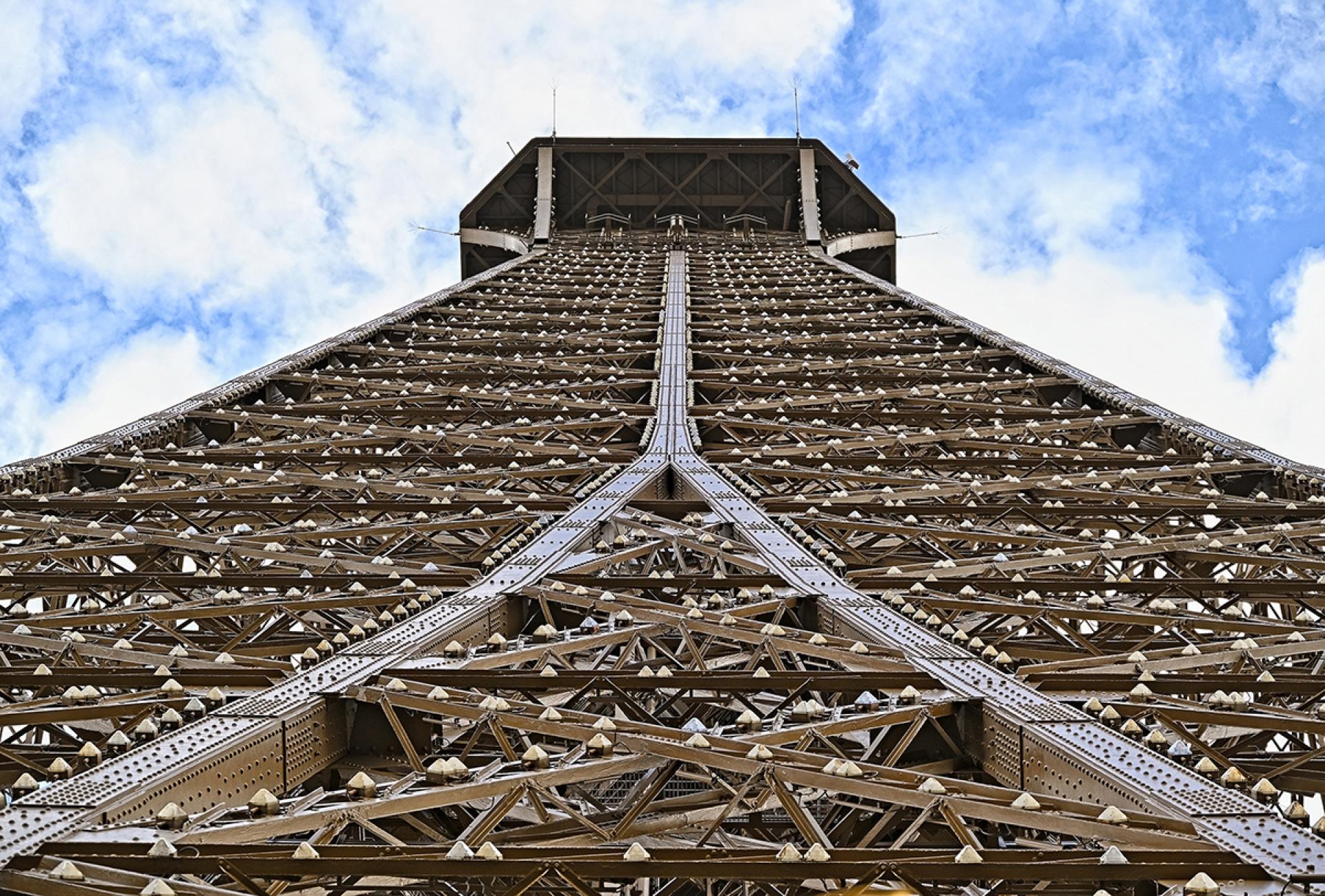 London Photography Awards Winner - Eiffel Tower Symmetries