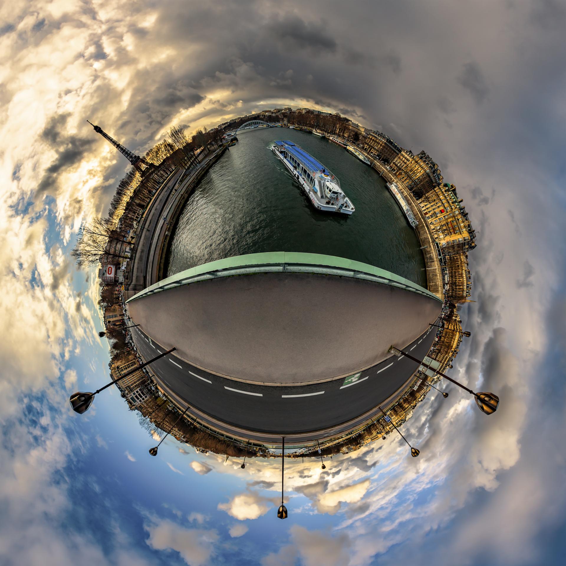 London Photography Awards Winner - Tiny Planet-sur-Seine