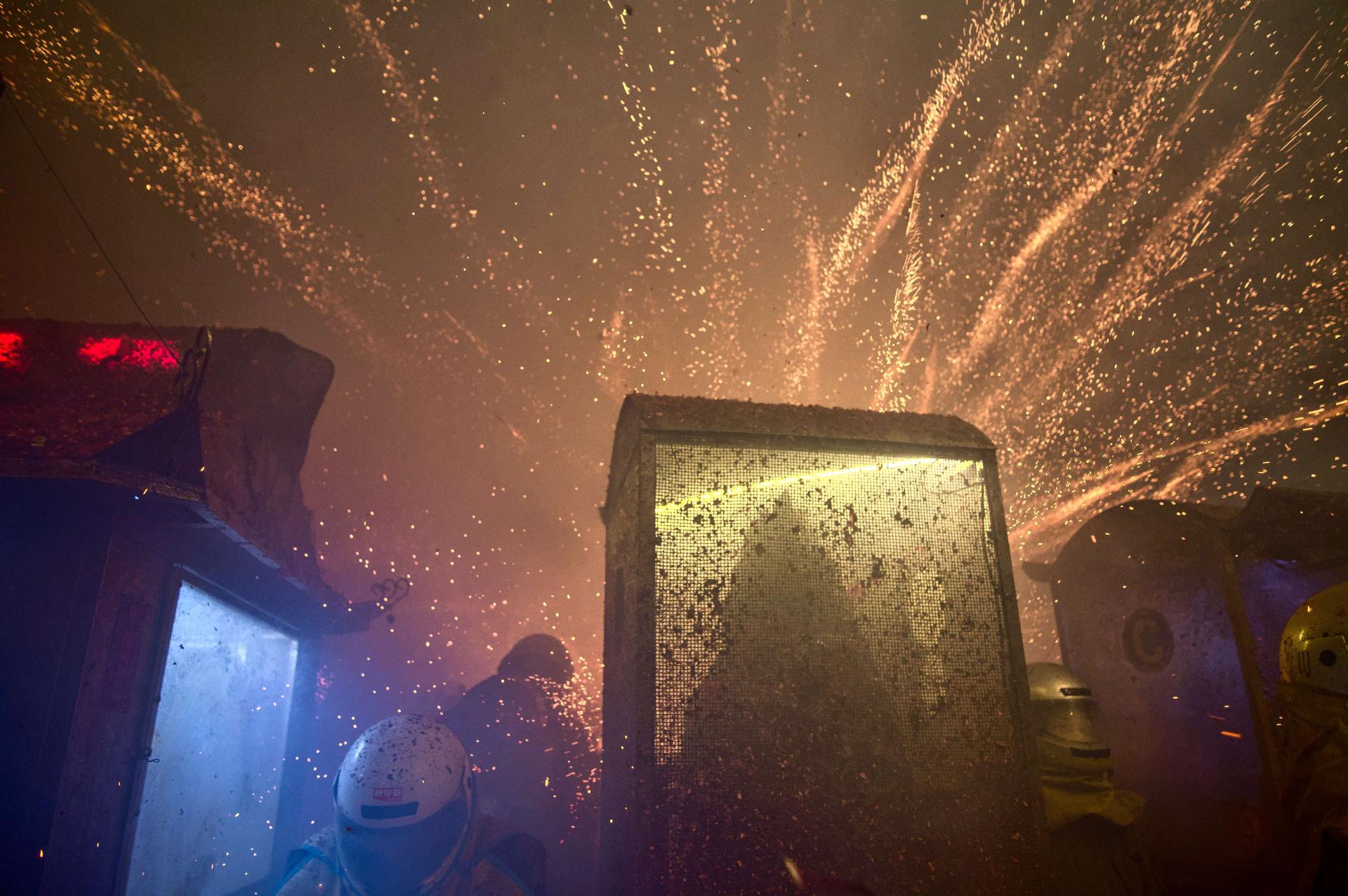 London Photography Awards Winner - Yanshui Beehive Fireworks Festival