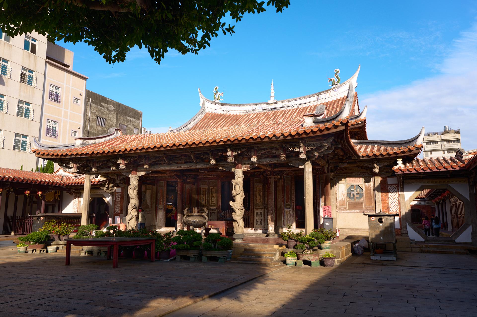 London Photography Awards Winner - Lukang Lung-Shan Temple
