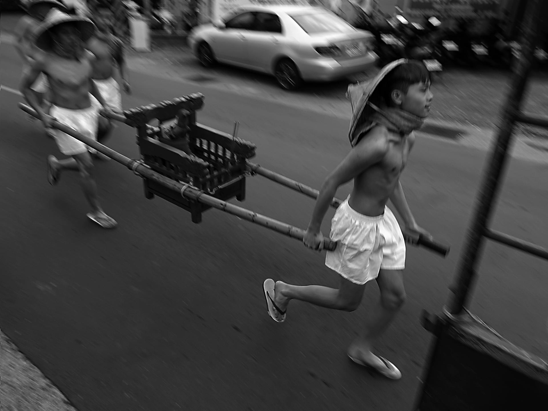 London Photography Awards Winner - Time drawn by the floating Shezidao