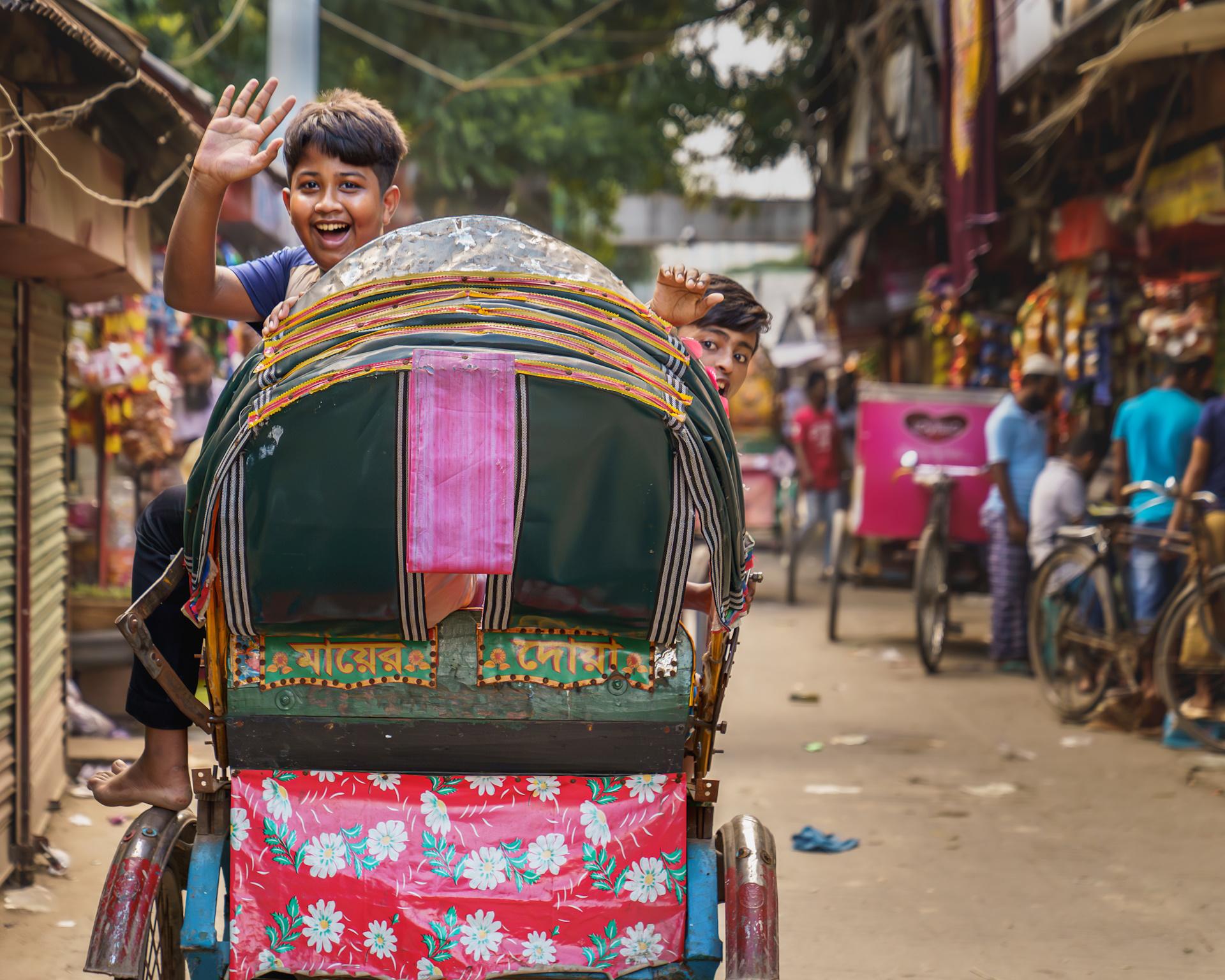 London Photography Awards Winner - Hello Goodbye