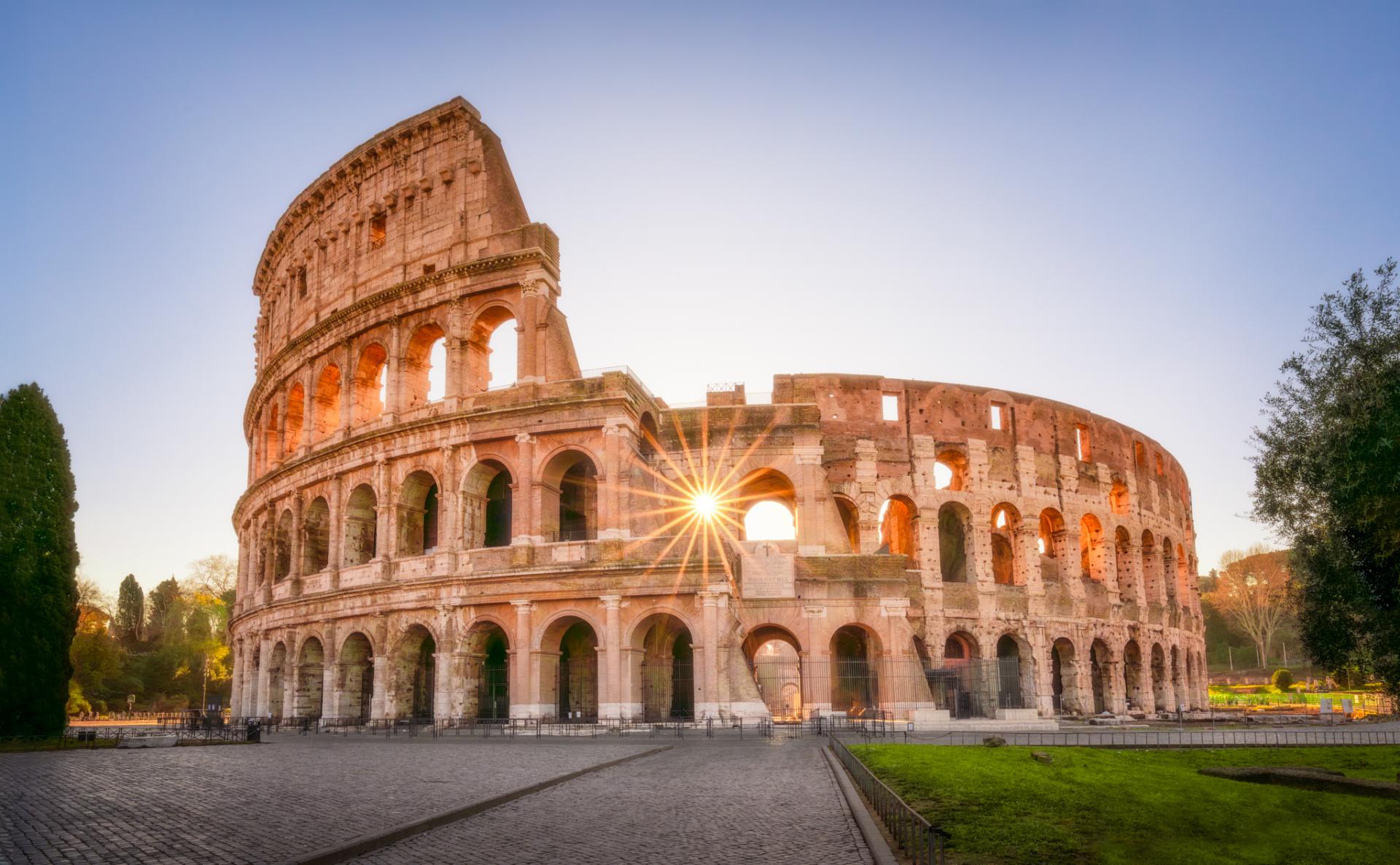London Photography Awards Winner - Colosseum | Rome, Italy