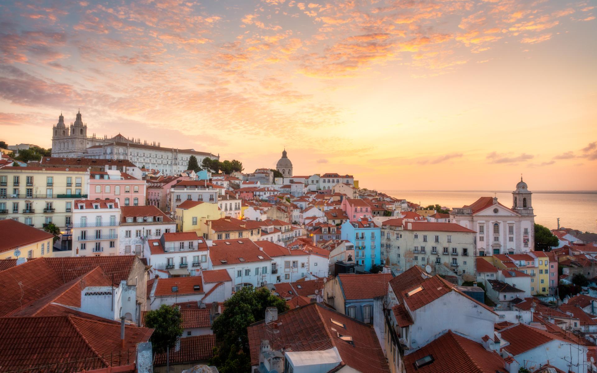 London Photography Awards Winner - Alfama | Lisbon, Portugal