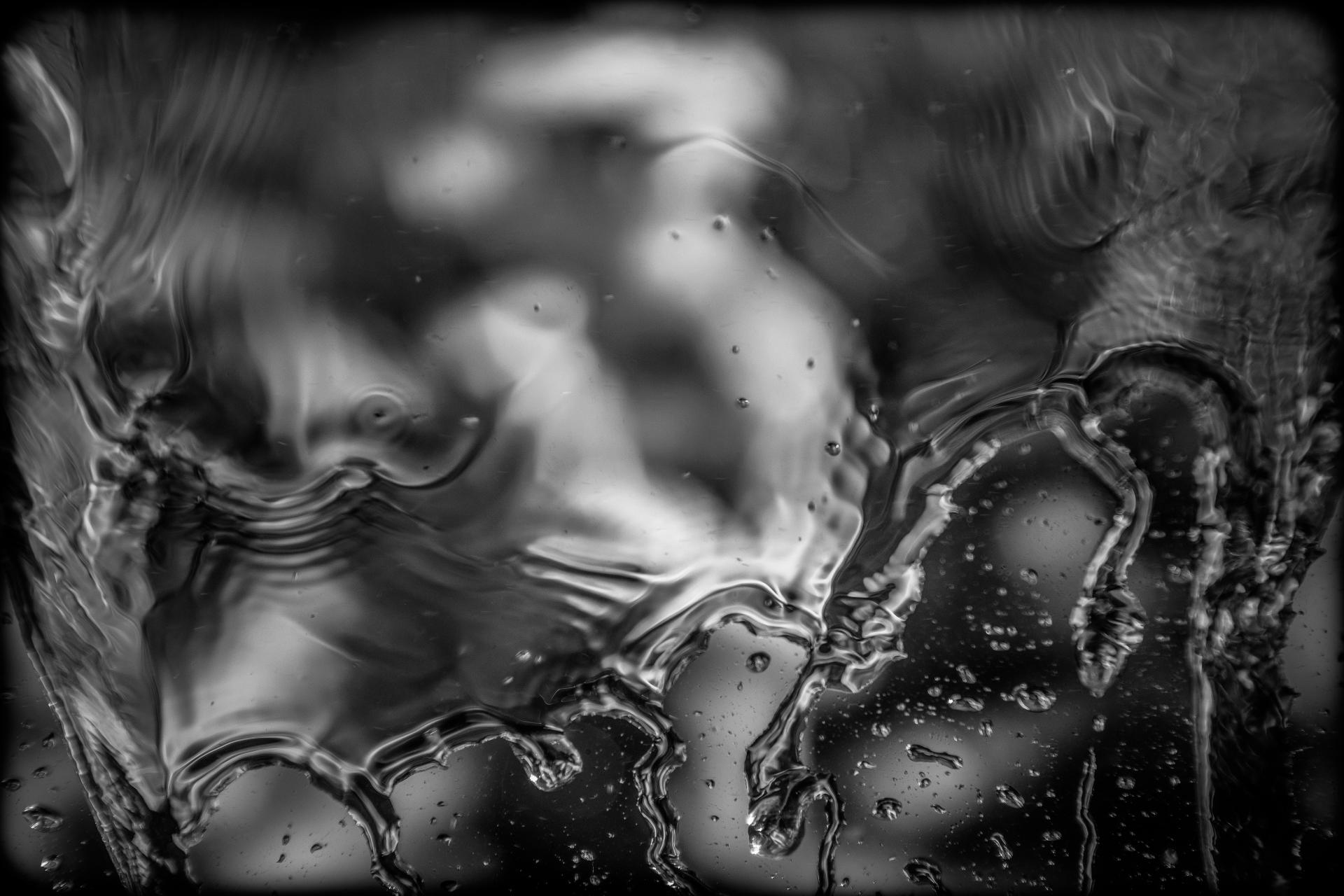 London Photography Awards Winner - LOVE the bubbles, LOVE the water