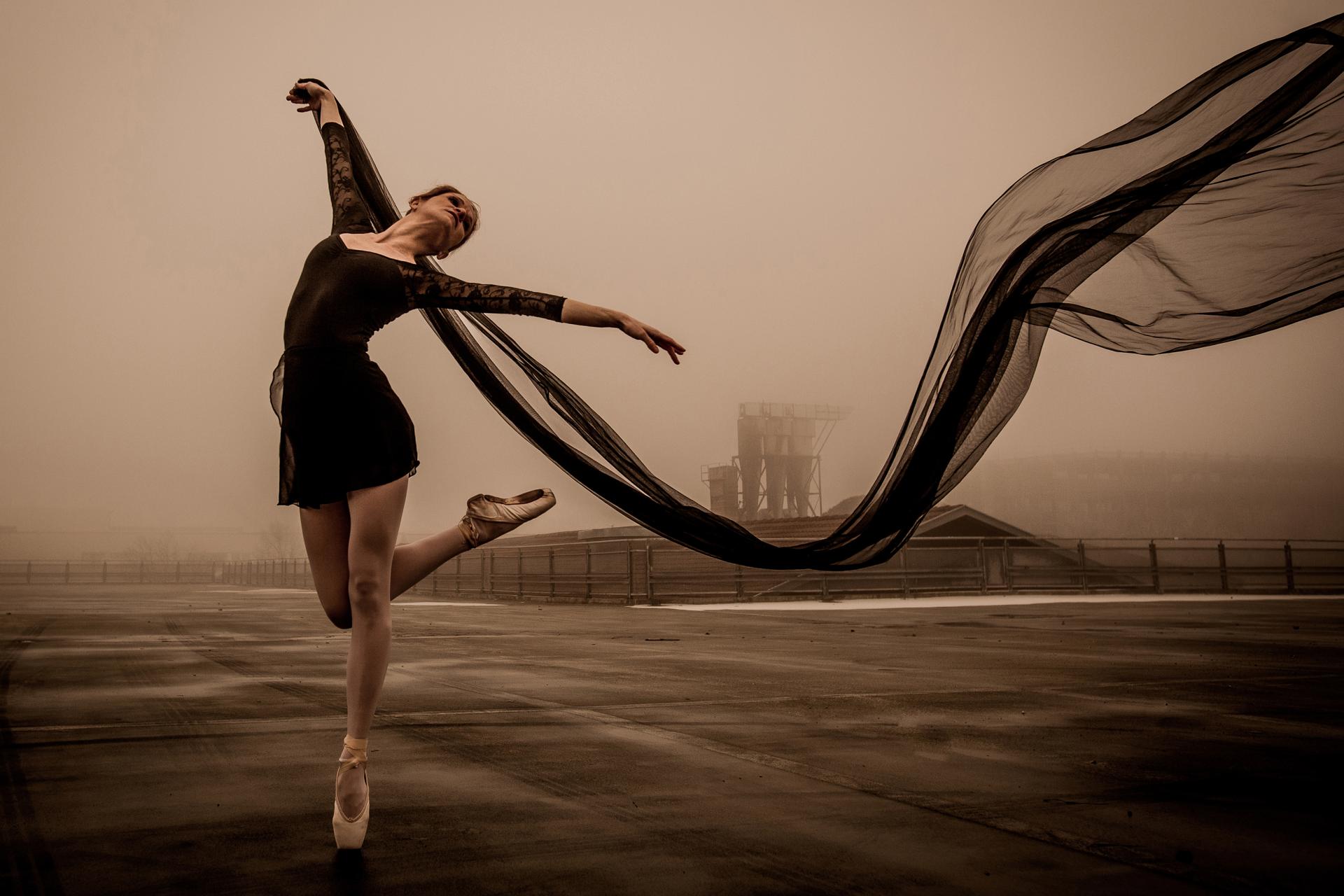 London Photography Awards Winner - Die Ballerina