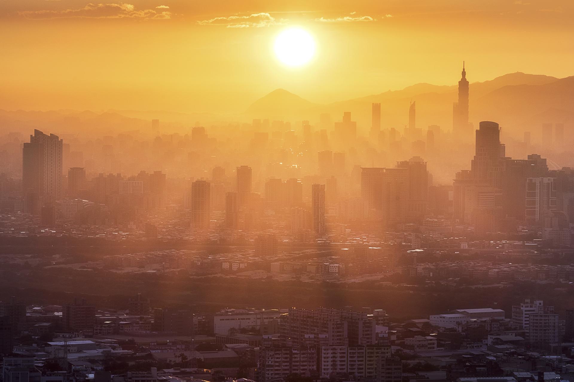 London Photography Awards Winner - City Light and Shadow