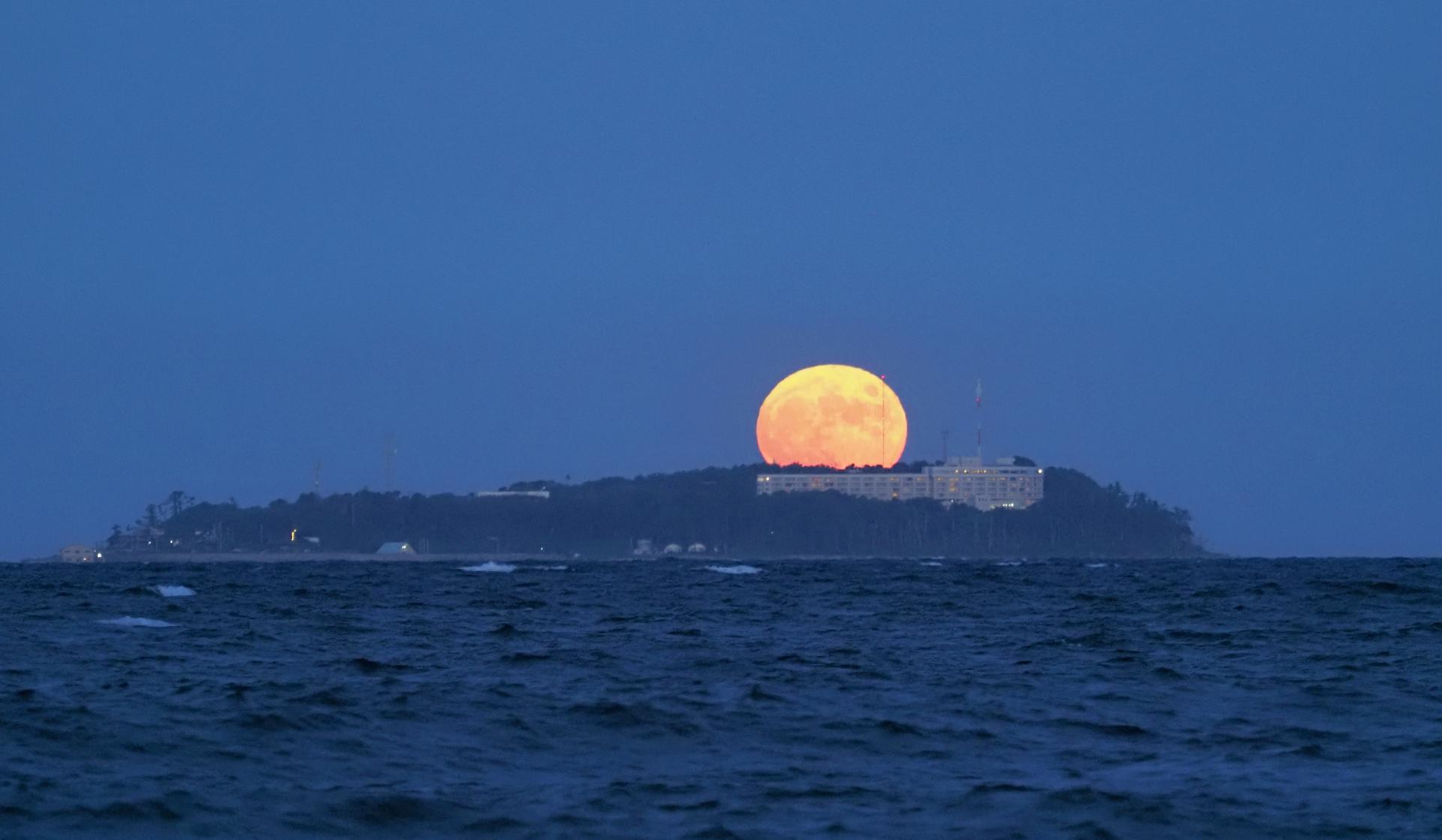 London Photography Awards Winner - Harvest moon rising over Hatsushima Island, Japan 