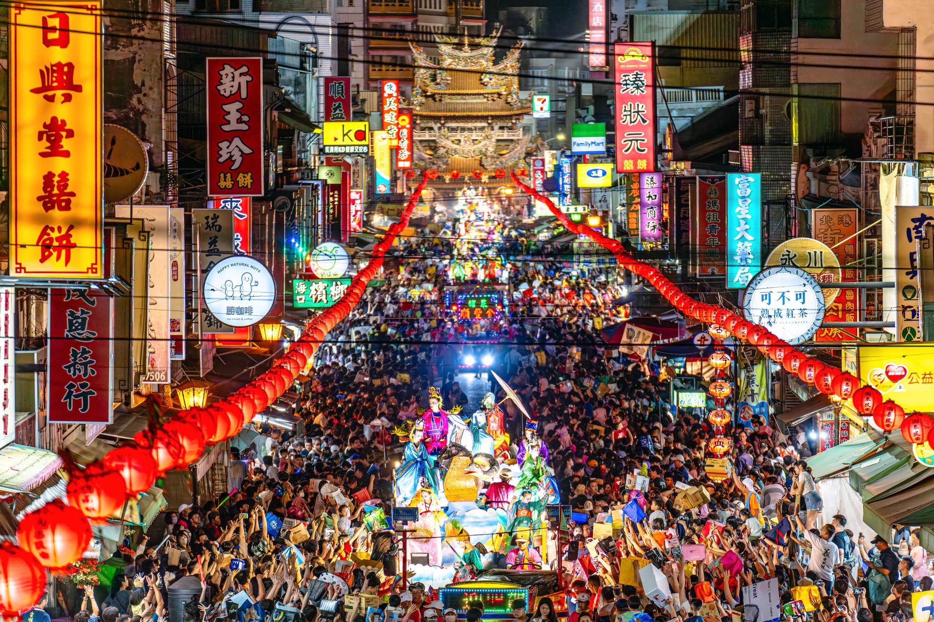 London Photography Awards Winner - Art Parade Float in Beigang
