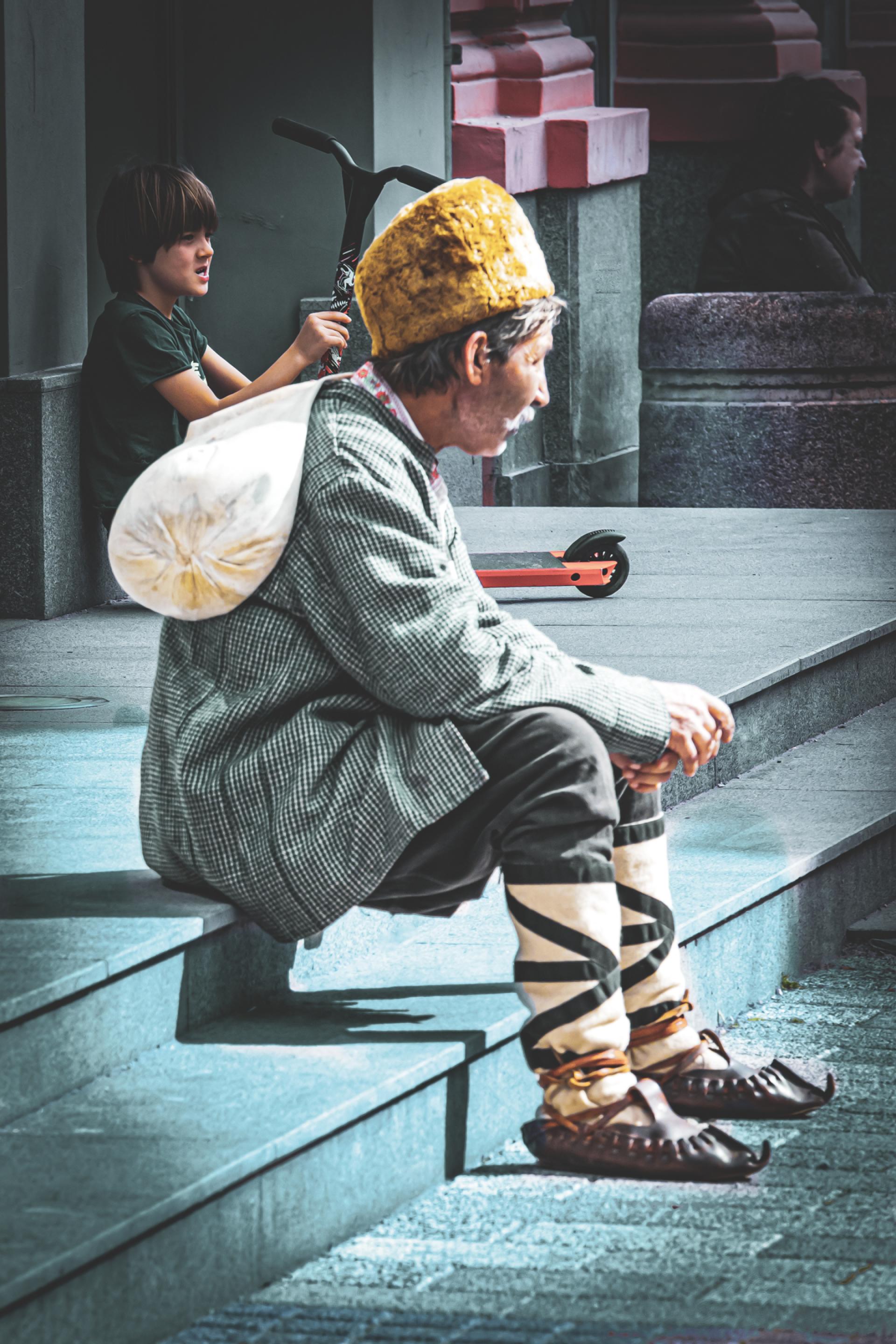 London Photography Awards Winner - (Inter)Mingling