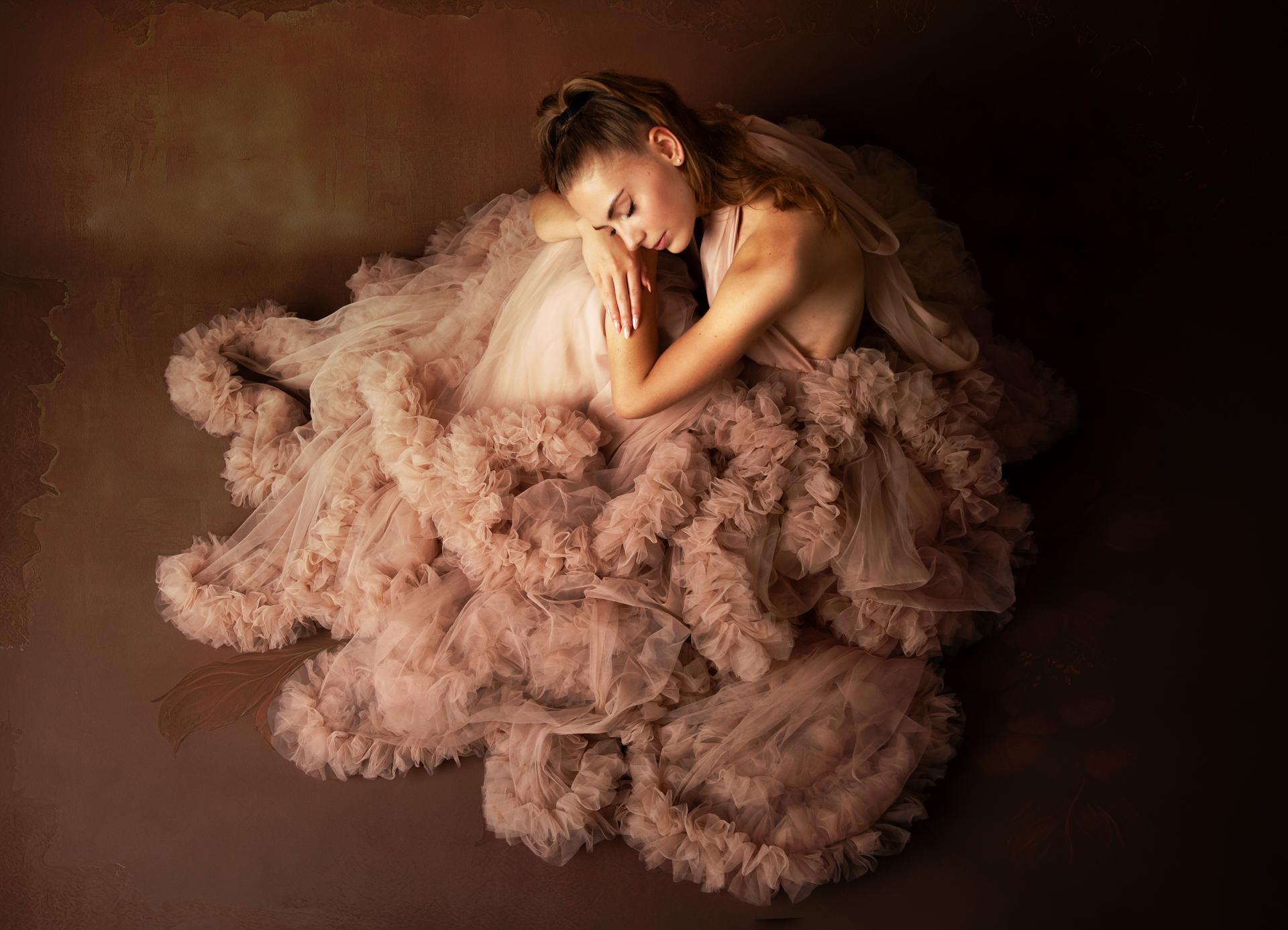 London Photography Awards Winner - Noble Elegancy