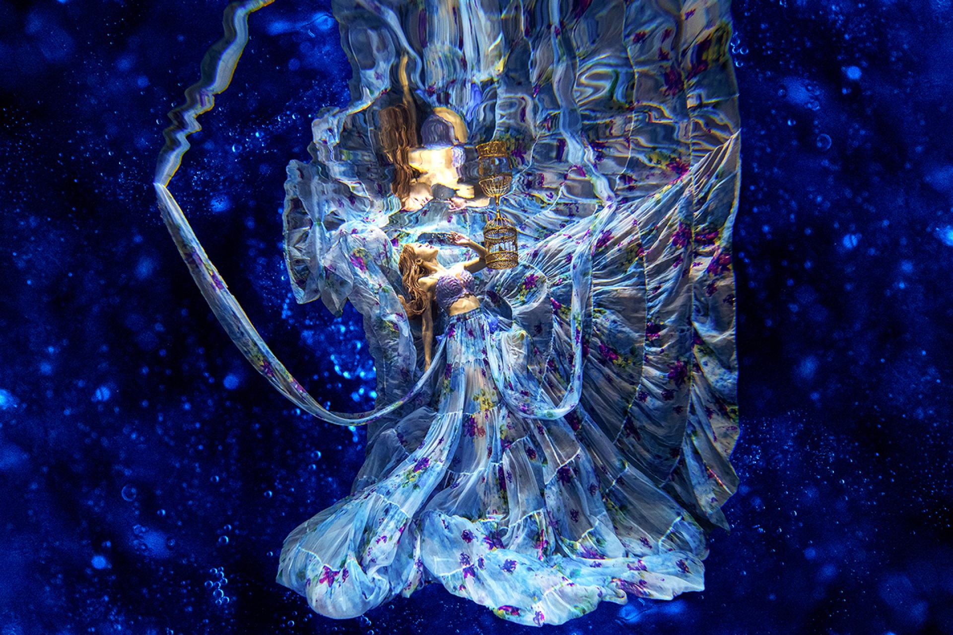 London Photography Awards Winner - Dancing girl in the water 1