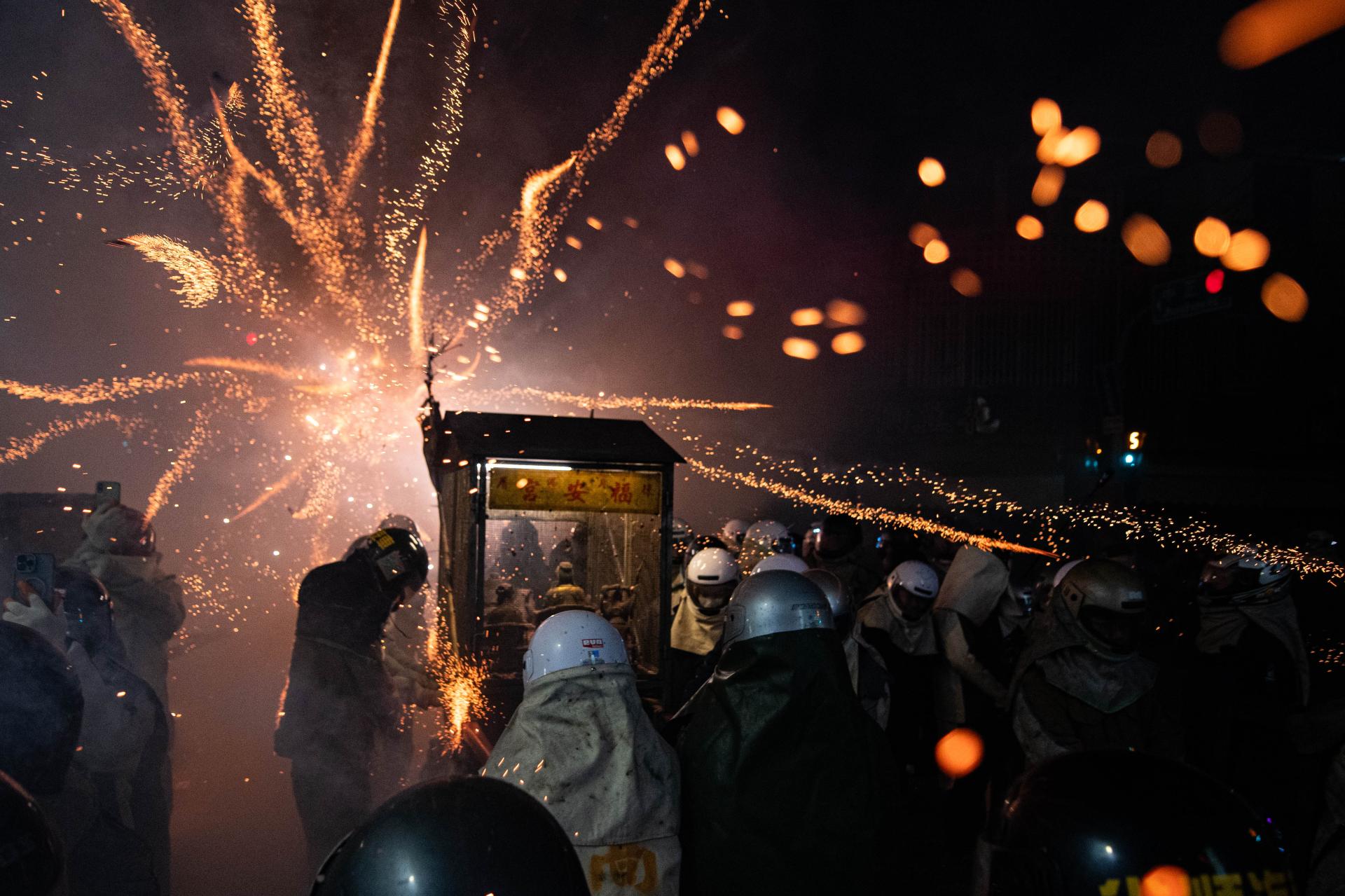 London Photography Awards Winner - Yanshui Beehive Fireworks Festival