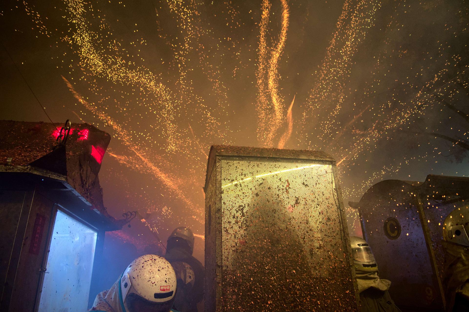 London Photography Awards Winner - Yanshui Beehive Fireworks Festival