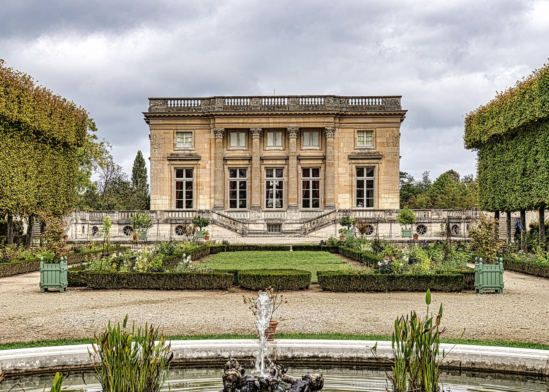 London Photography Awards Winner - Buildings of Versailles