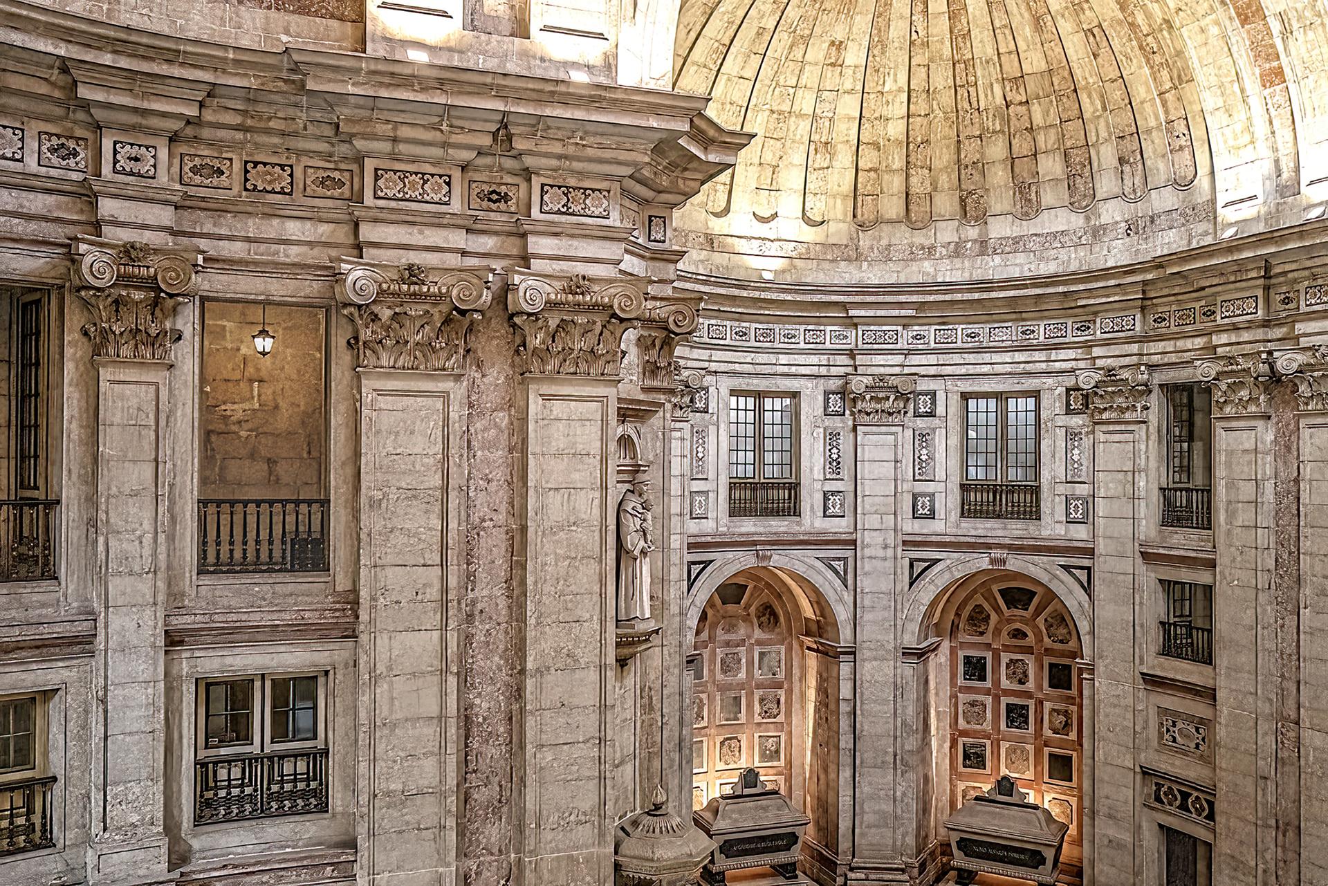 London Photography Awards Winner - Panteão Nacional Interiors