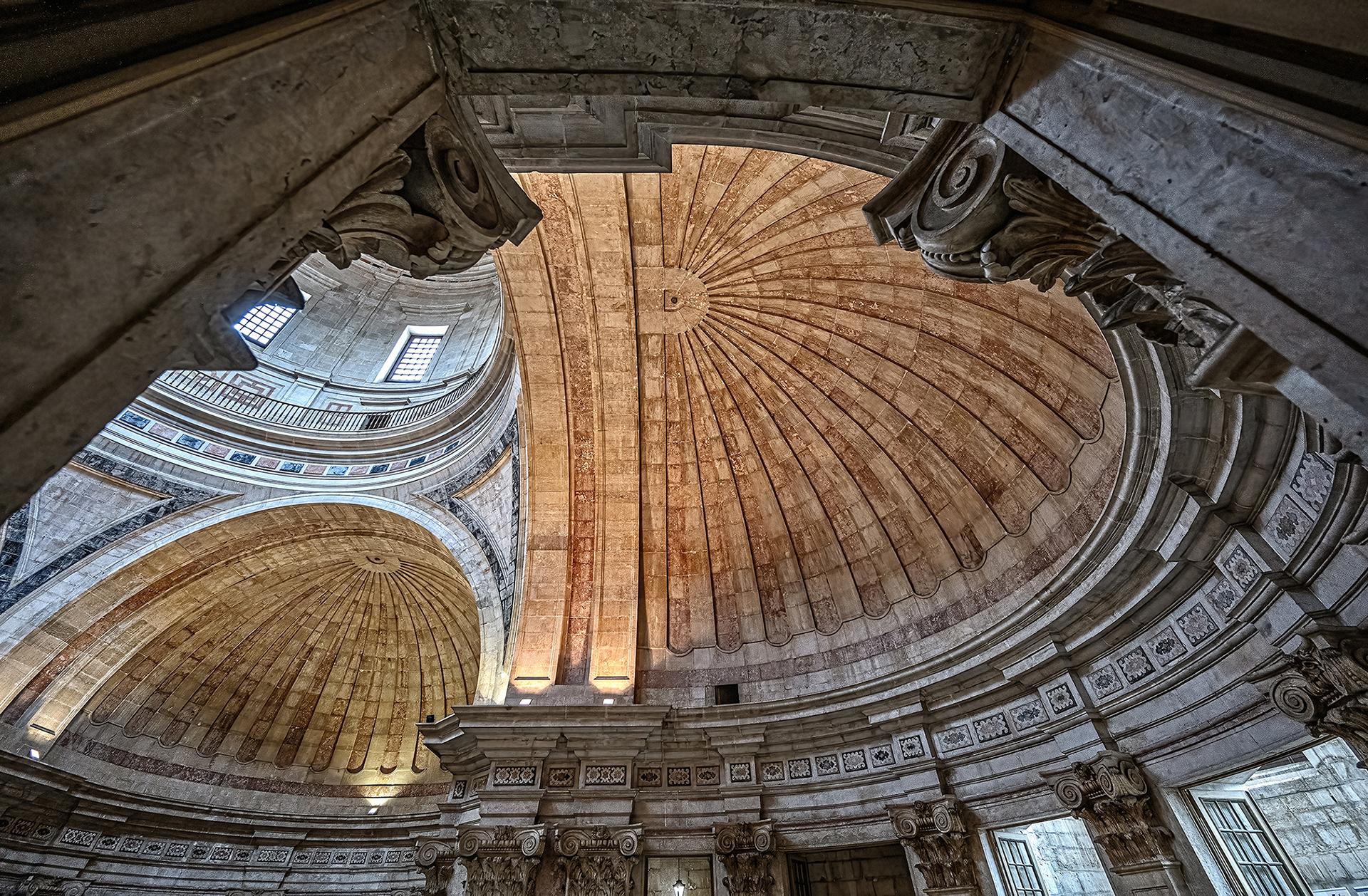 London Photography Awards Winner - Panteão Nacional Interiors