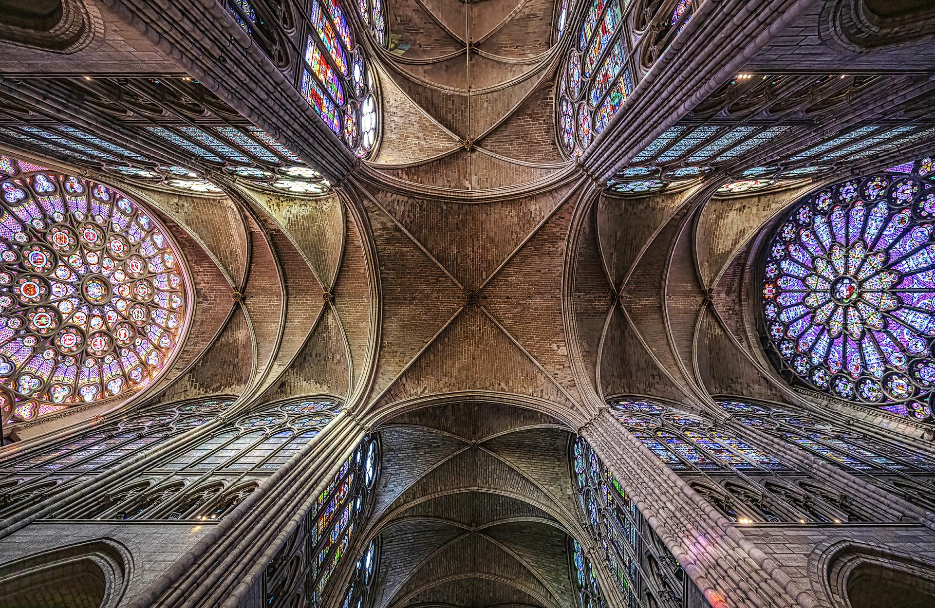 London Photography Awards Winner - Saint-Denis Interiors