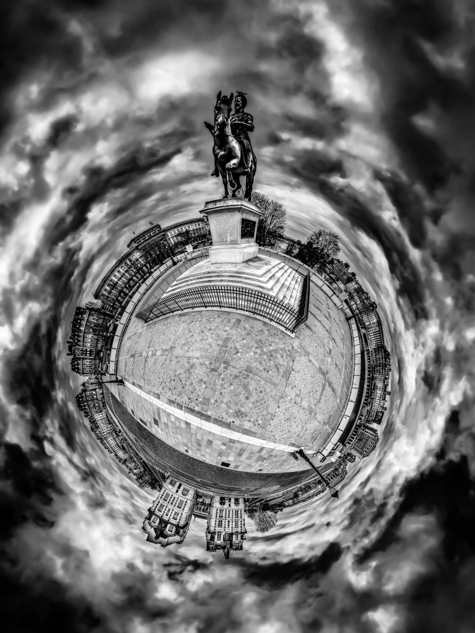 London Photography Awards Winner - Paris Atmos-Sphere B&W