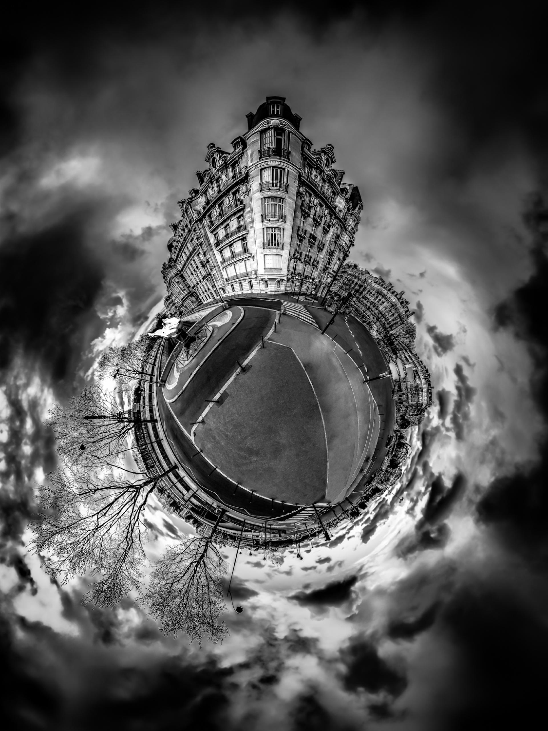 London Photography Awards Winner - Paris Atmos-Sphere B&W