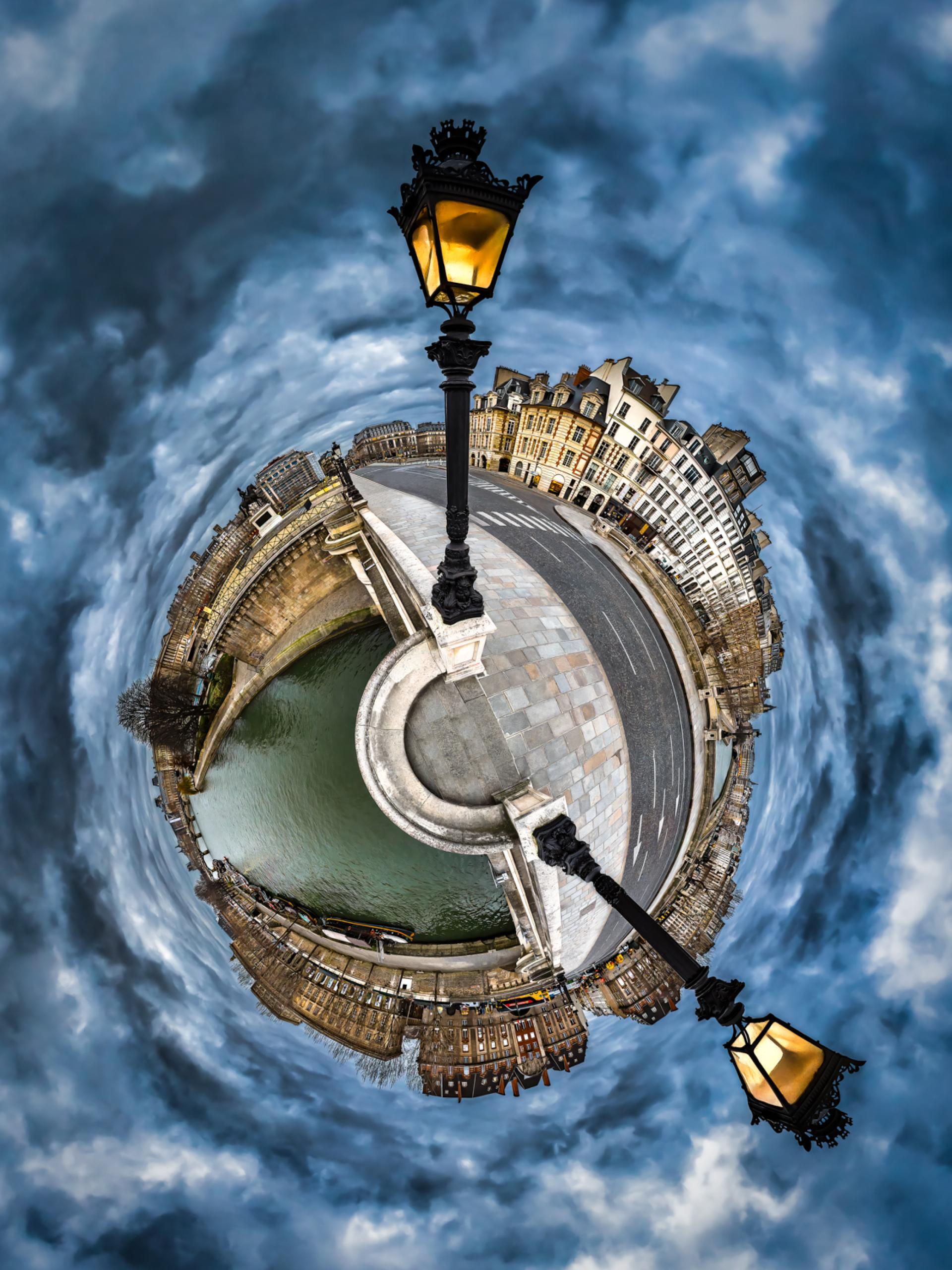 London Photography Awards Winner - Tiny Planet-sur-Seine
