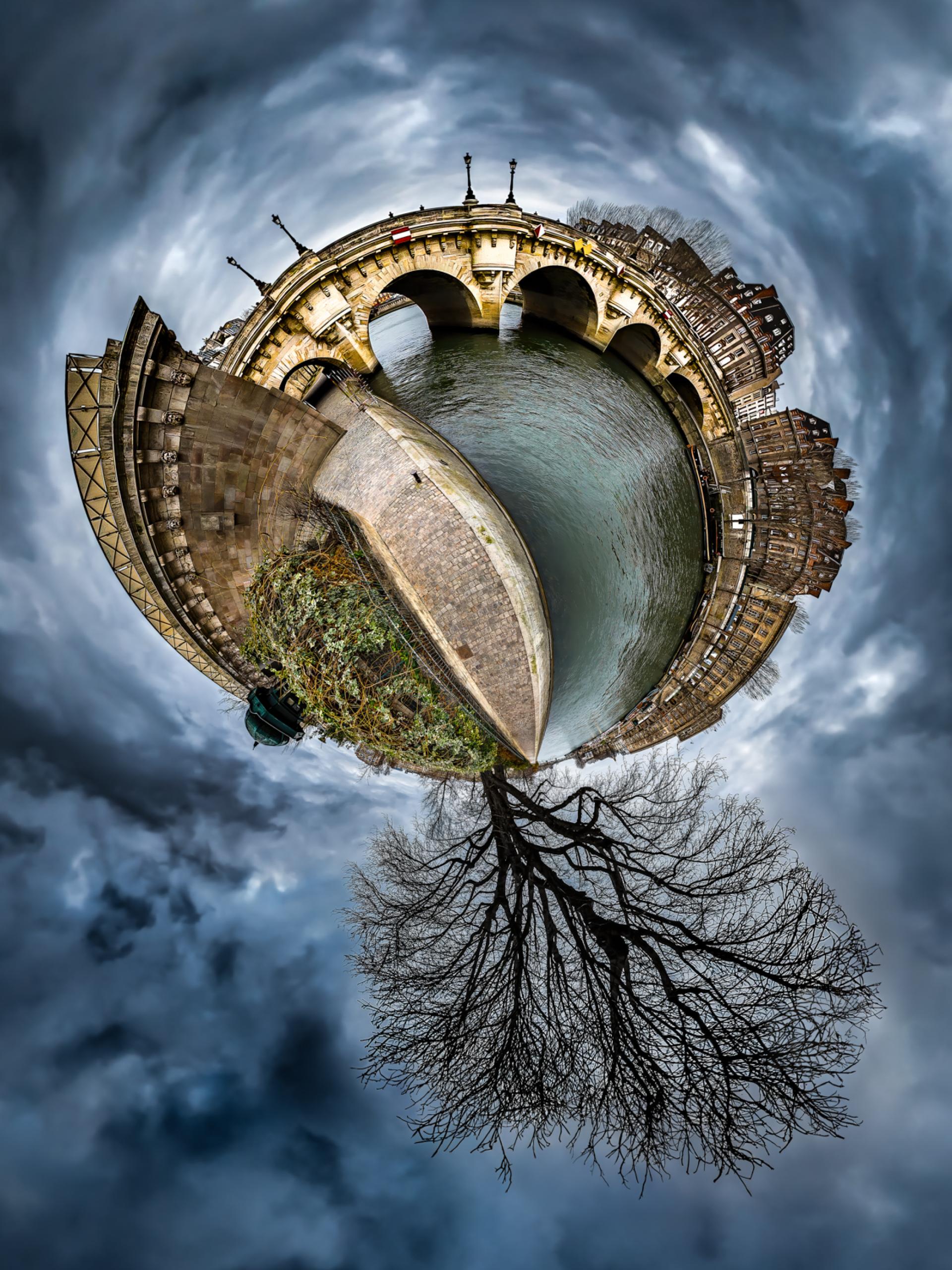 London Photography Awards Winner - Tiny Planet-sur-Seine
