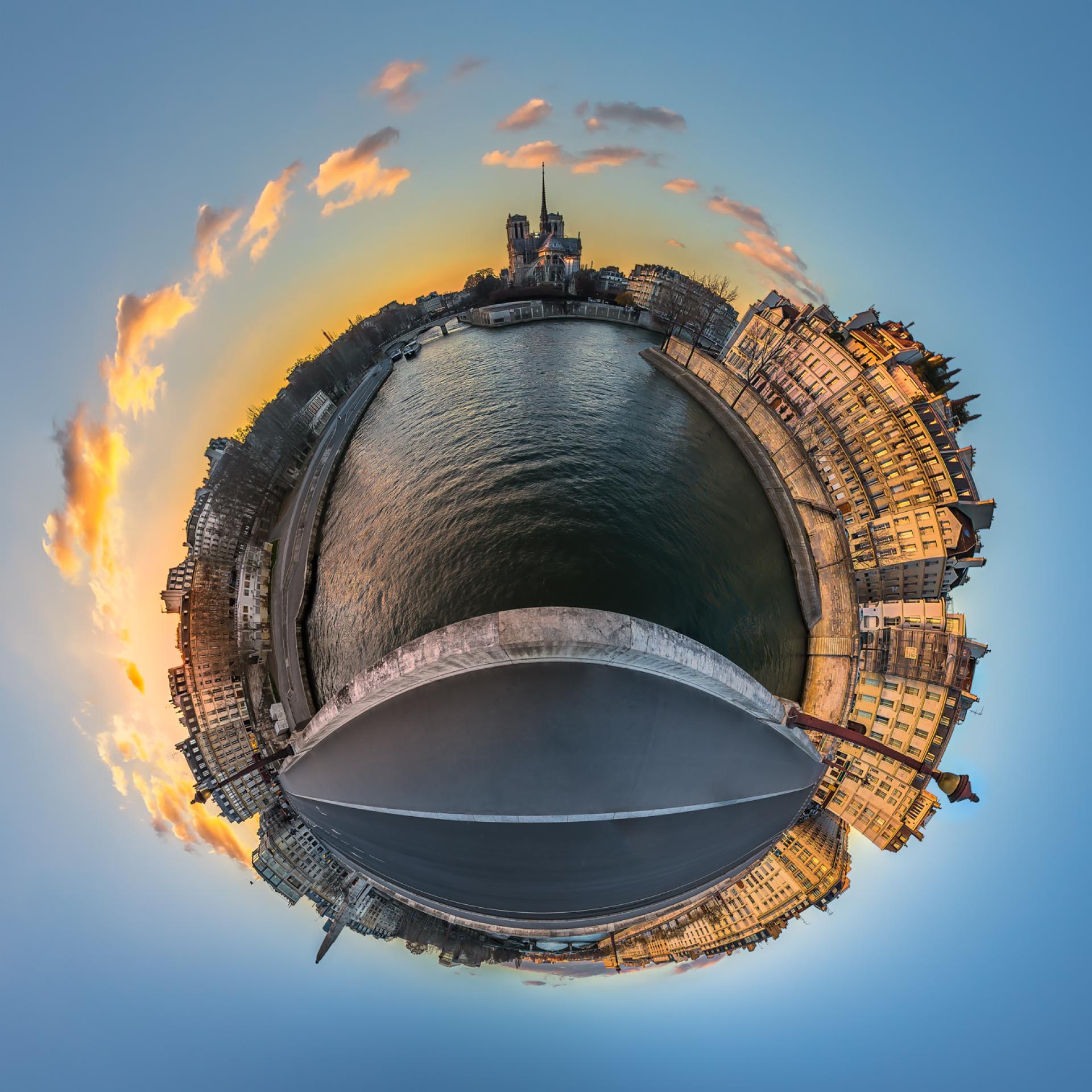 London Photography Awards Winner - Tiny Planet-sur-Seine