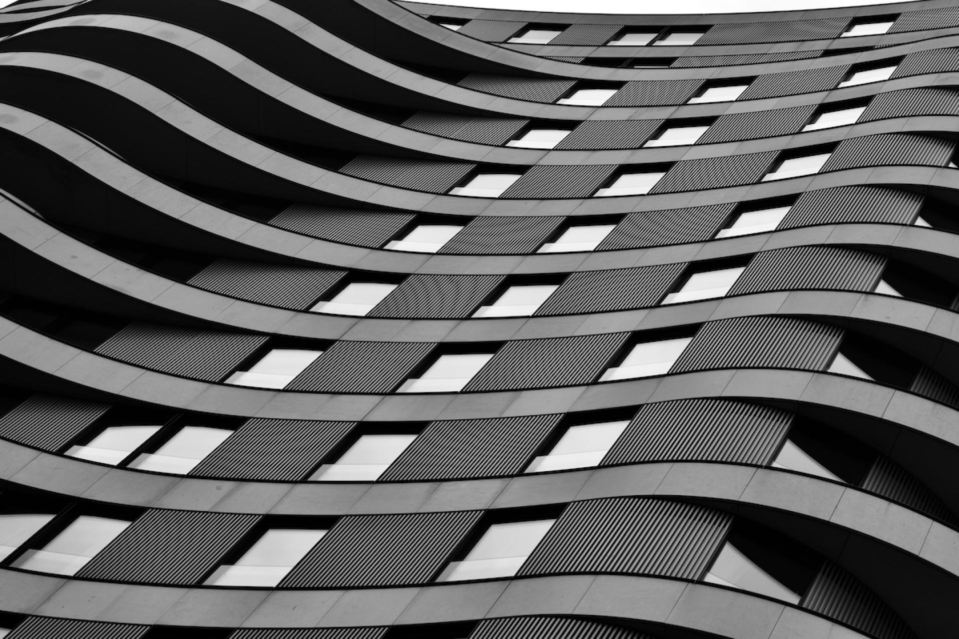 London Photography Awards Winner - waves along the river thames