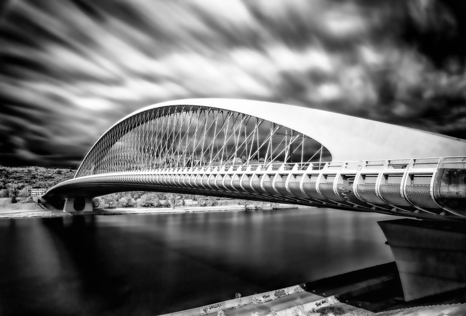 London Photography Awards Winner - Troja Bridge