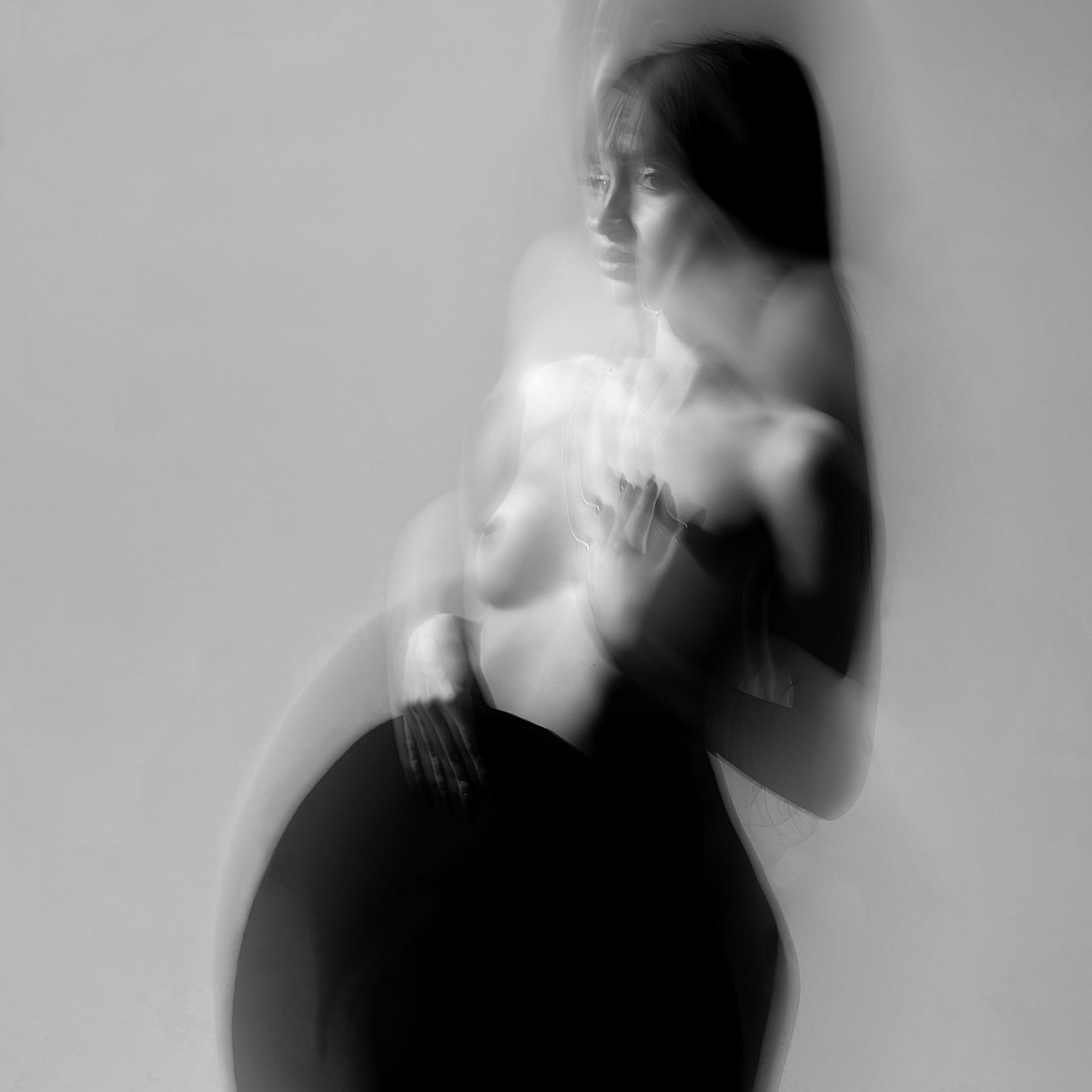 London Photography Awards Winner - Framed by Elegance